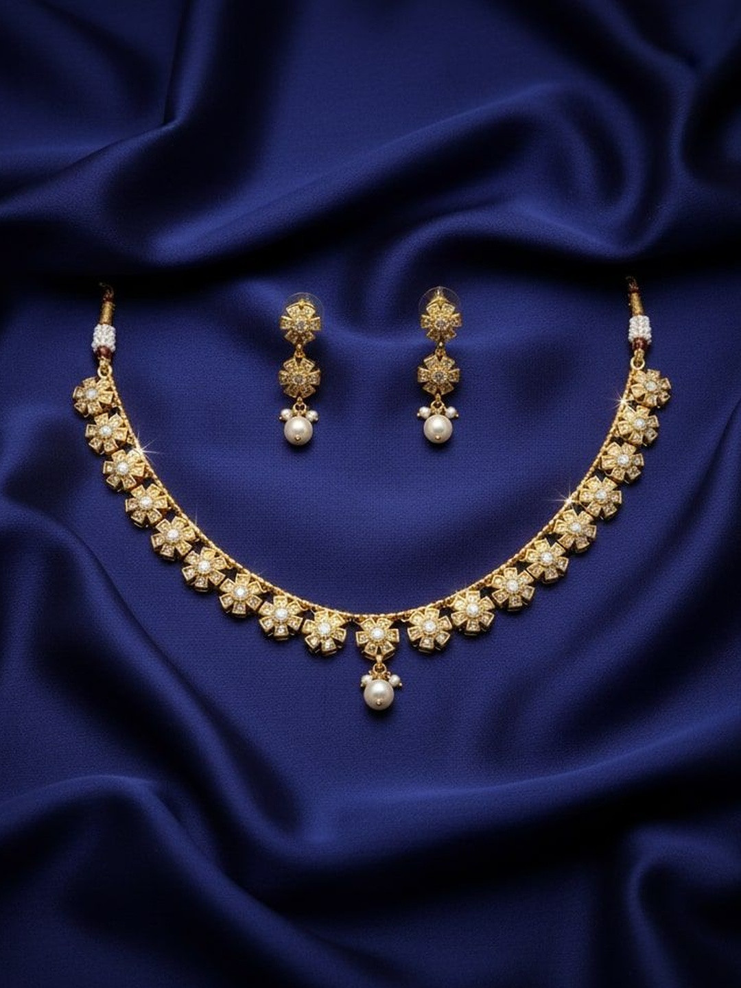 MISS ASTUTE Gold-Plated Onyx Studded And Pearls Beaded Necklace With Earrings