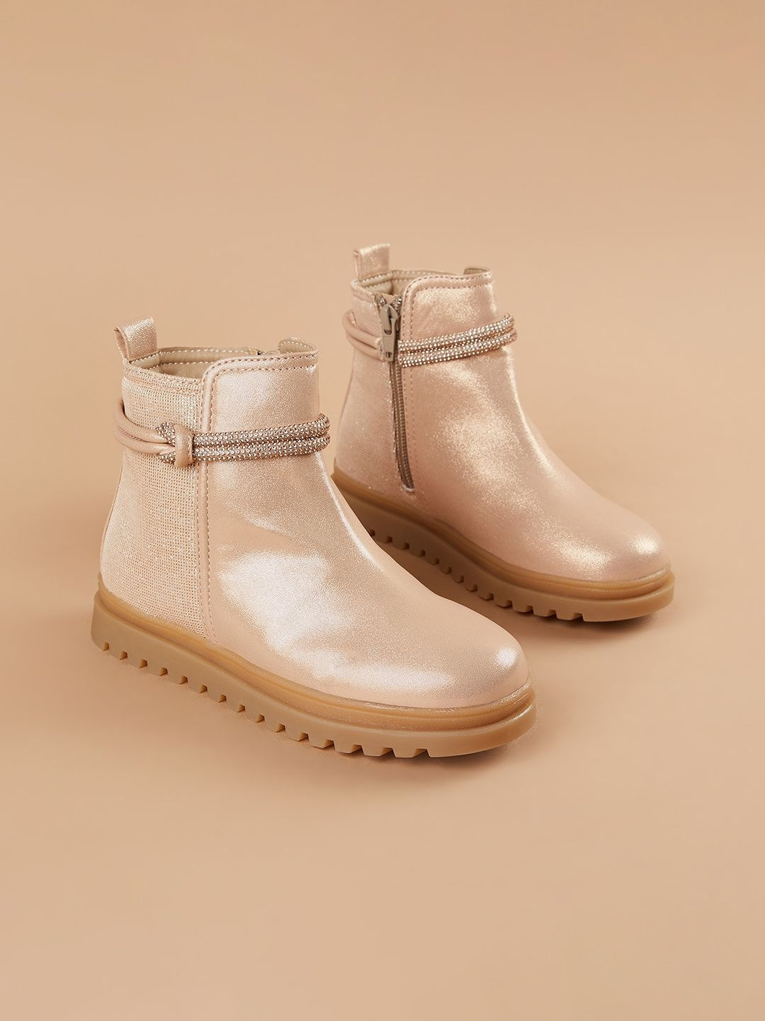 Fame Forever by Lifestyle Girls Solid PU Platform-Heeled Chelsea Boots