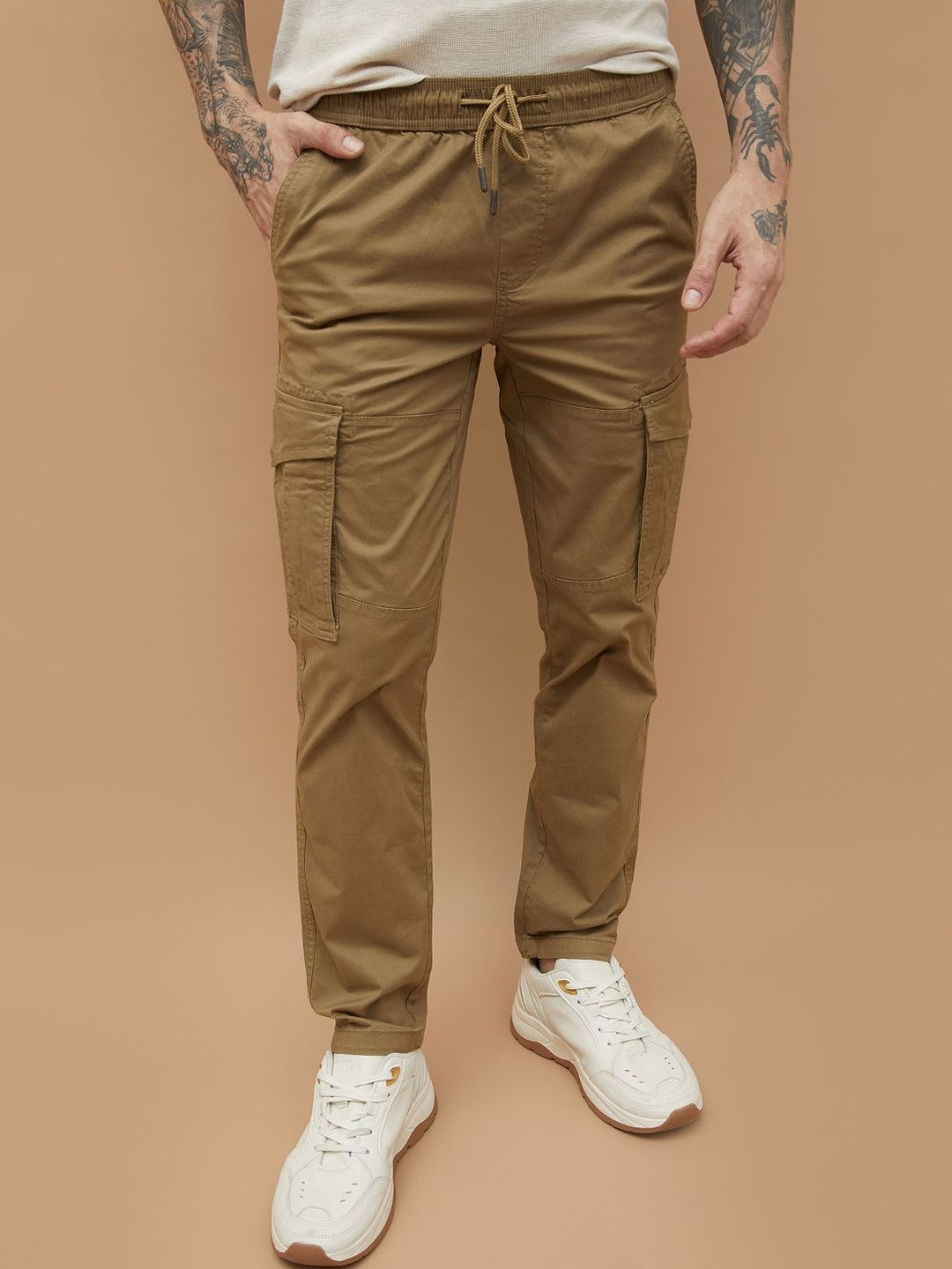 Fame Forever by Lifestyle Men Tapered Fit Mid-Rise Cargos Trouser
