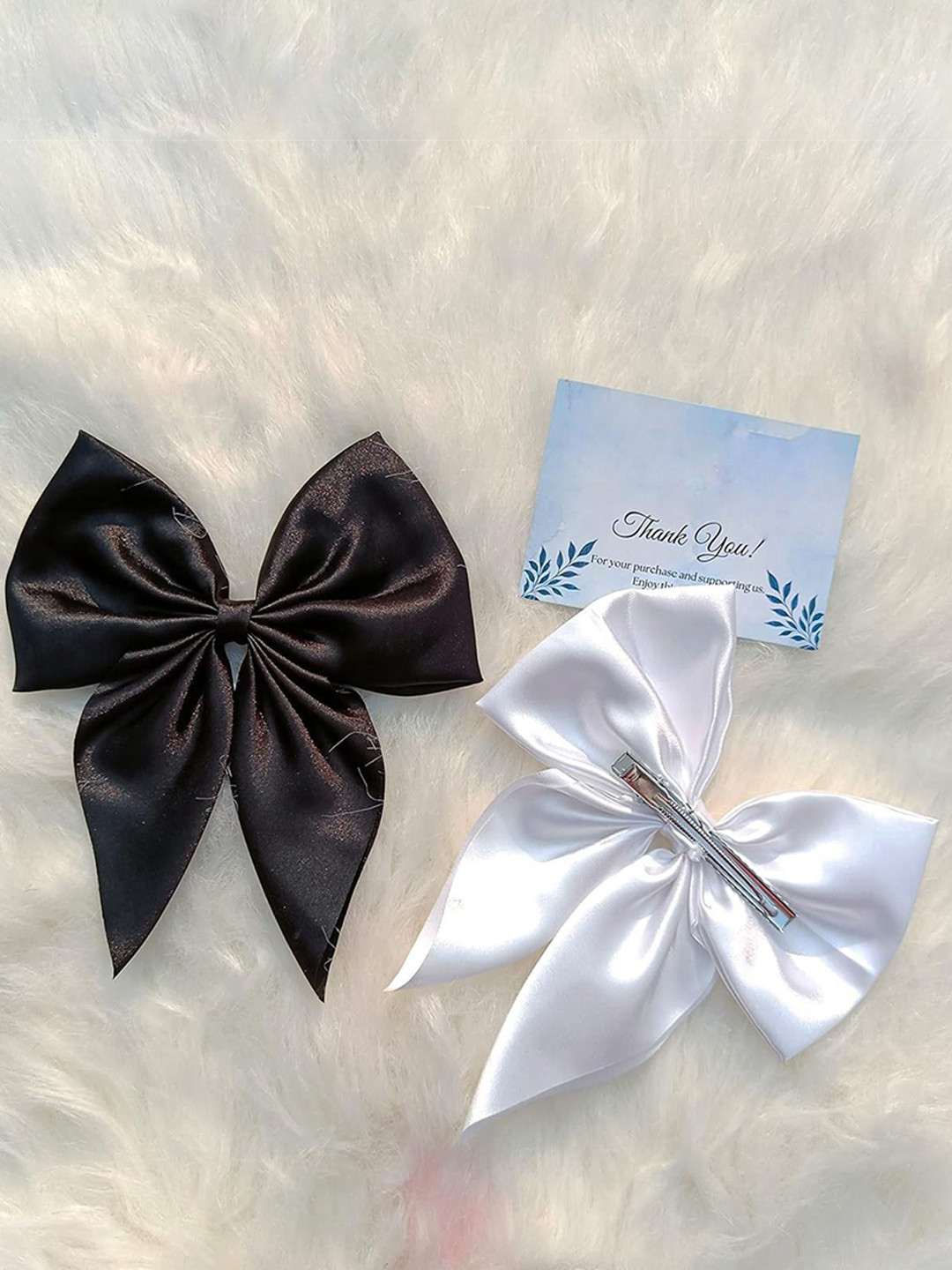 DIVASTRI Women Set of 2 Alligator Hair Clip With Bow