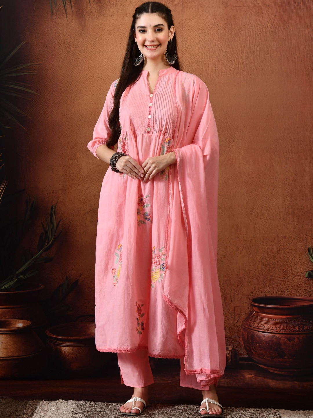DERAIL Embroidered Pleated Thread Work Pure Cotton Straight Kurta With Trousers & Dupatta