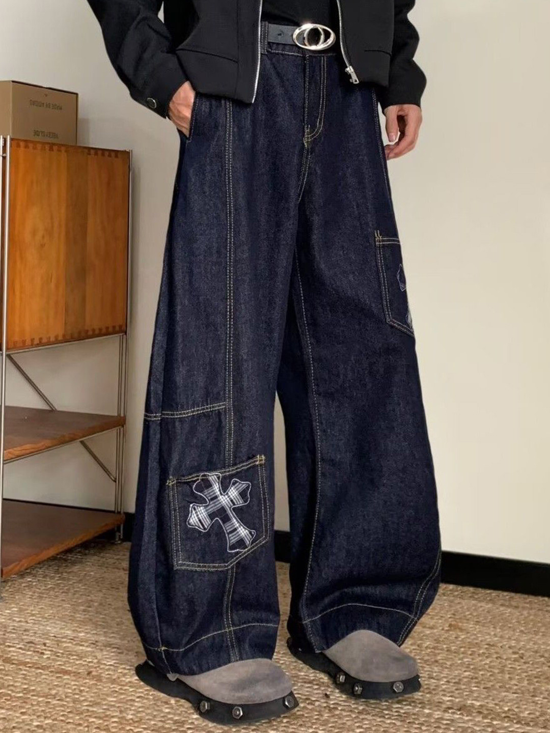 StyleCast Men Mid-Rise Baggy Fit Light Fade Jeans With Cross Patches