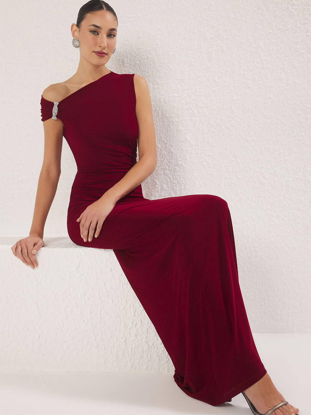 Trendyol Women Embellished One Shoulder Maxi Dresses