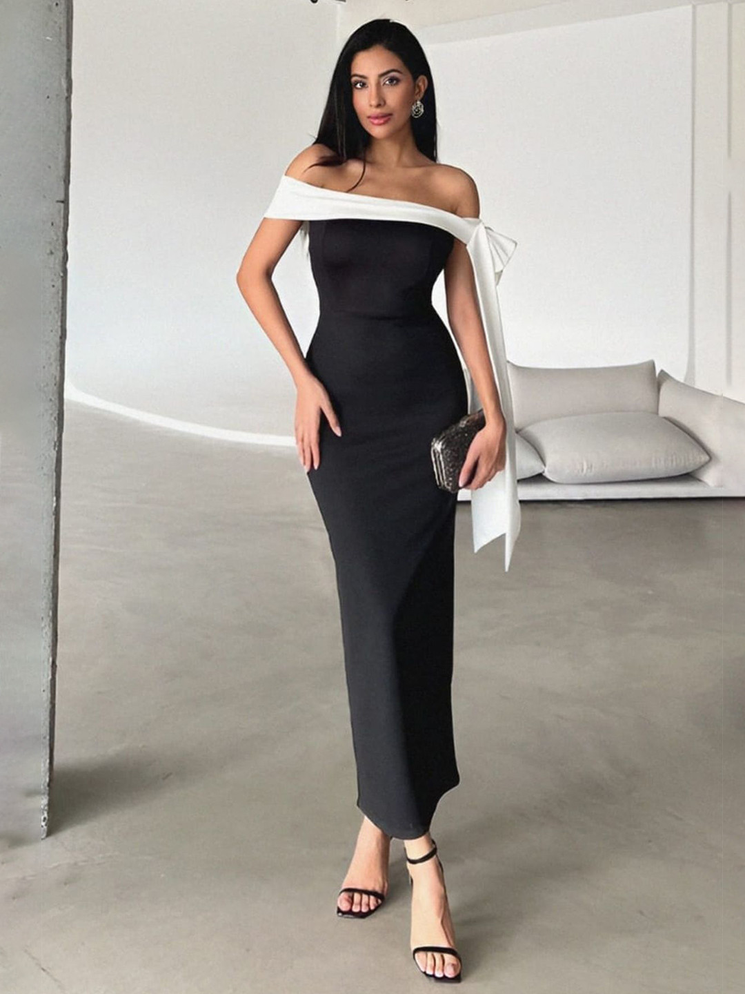 Trendyol Siyah-Beyaz Women Off-Shoulder Bodycon Maxi Dress