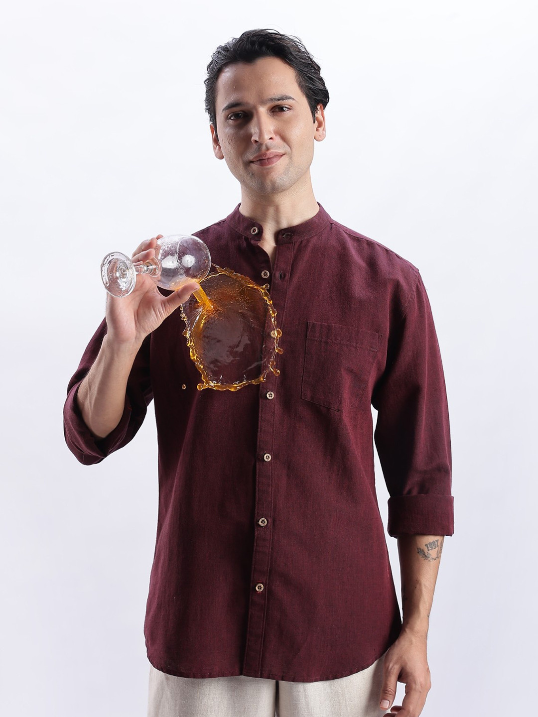 TURMS Men Stain And Water Repellent Anti Odor Mandarin Collar Kansas Linen Solid Shirt