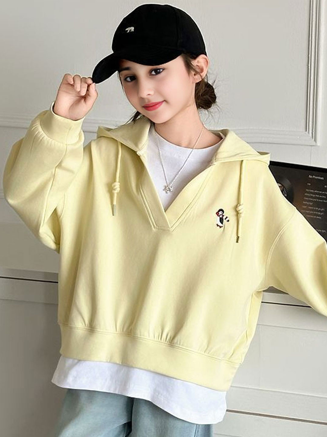 FOREVER FRIDAY Girls Solid Hooded Full Sleeves Sweatshirt