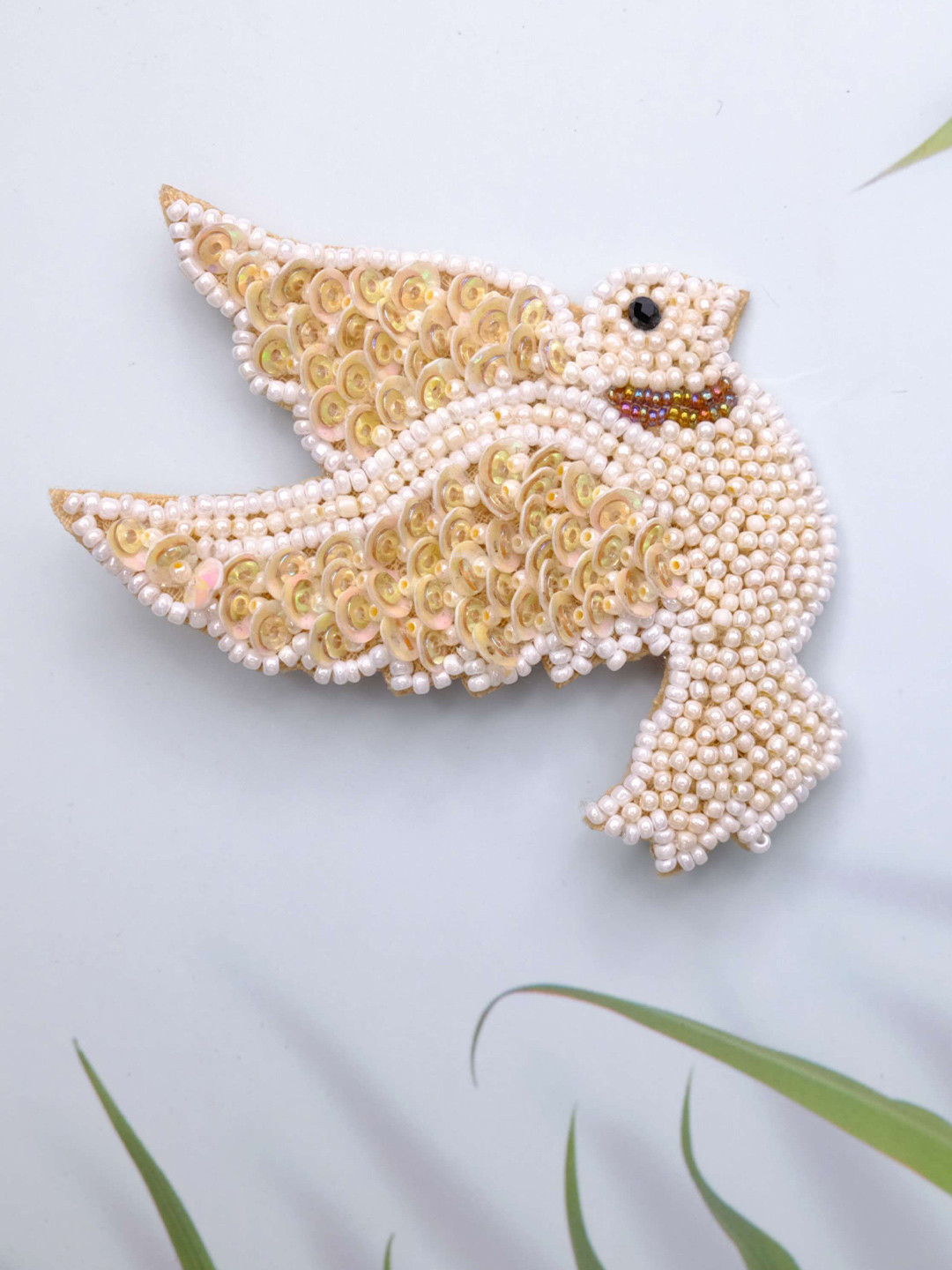 Abeo Unisex Artificial Stones Studded And Beaded Dove Minimal Brooch
