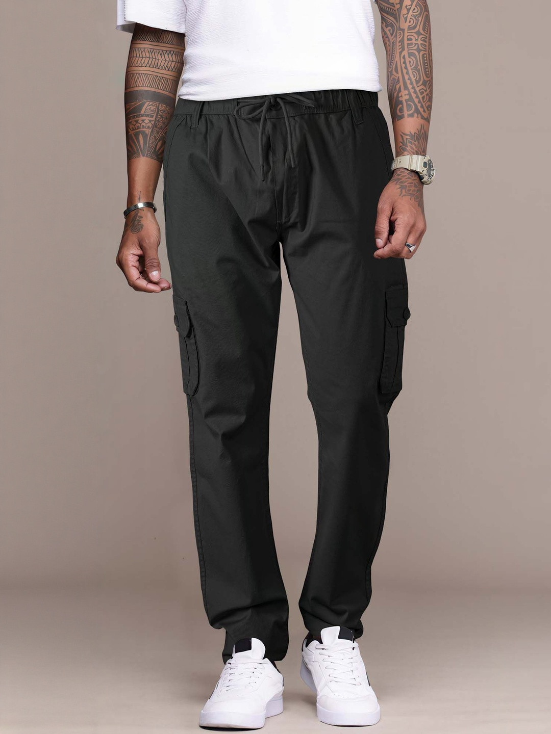 Jb Just BLACK Men's Relaxd Fit Cargo By Just Black Men Relaxed Fit Low-Rise Cargos Trouser