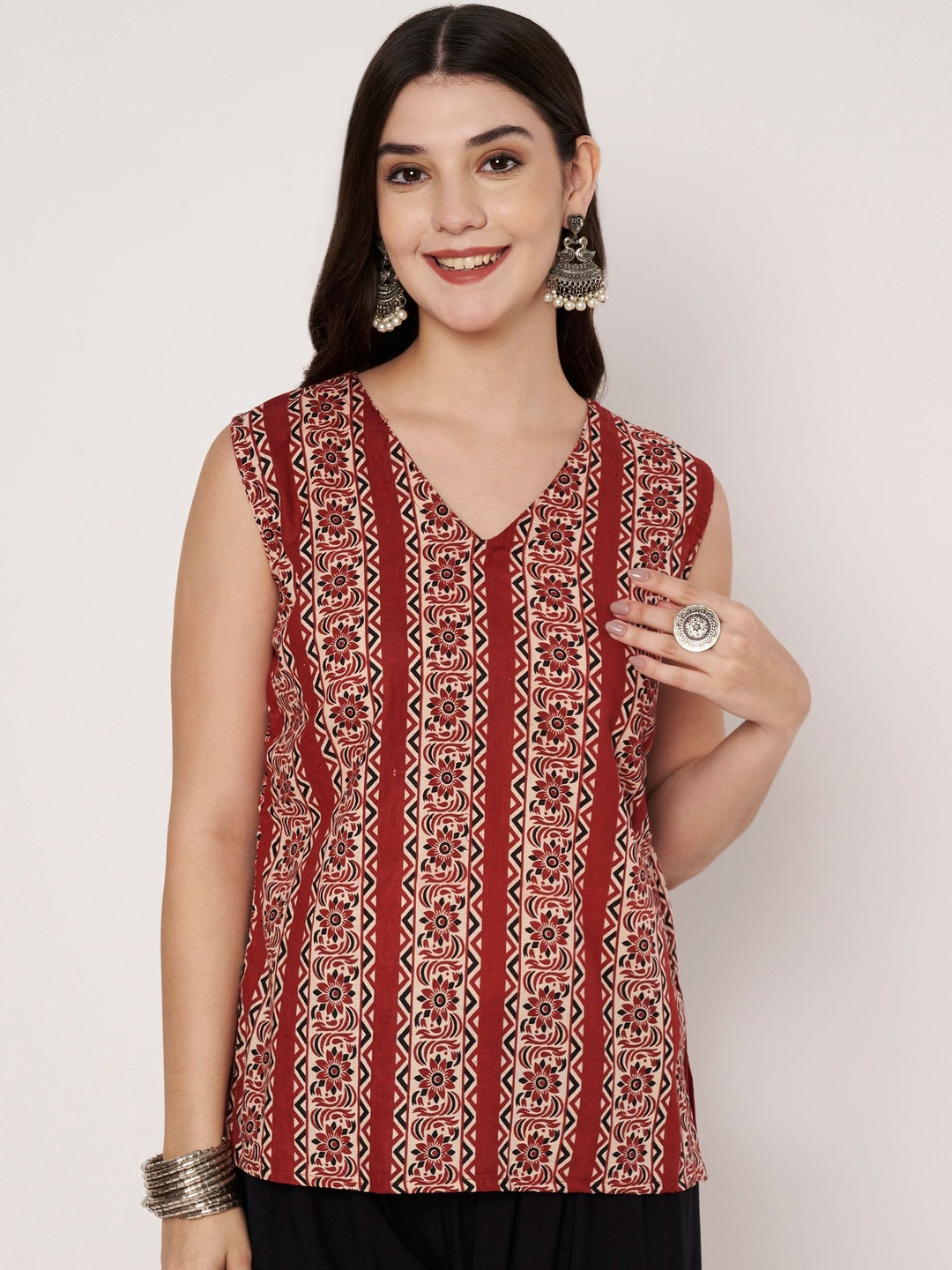 VRONE Women Ethnic Motifs Printed V-Neck Sleeveless Cotton Top