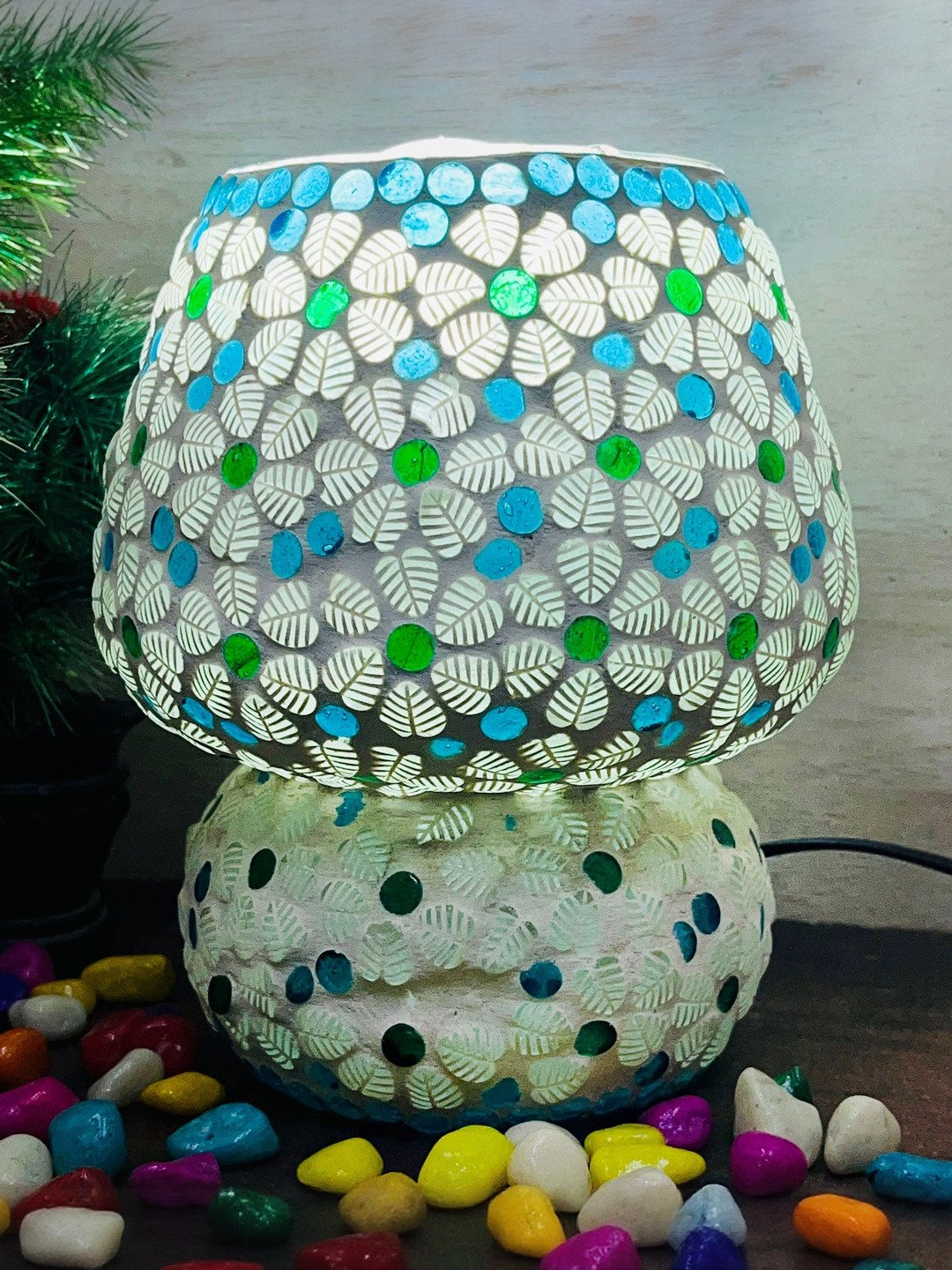 DIWAM HANDICRAFTS White & Green Textured Glass Abstract Shaped Table Lamp