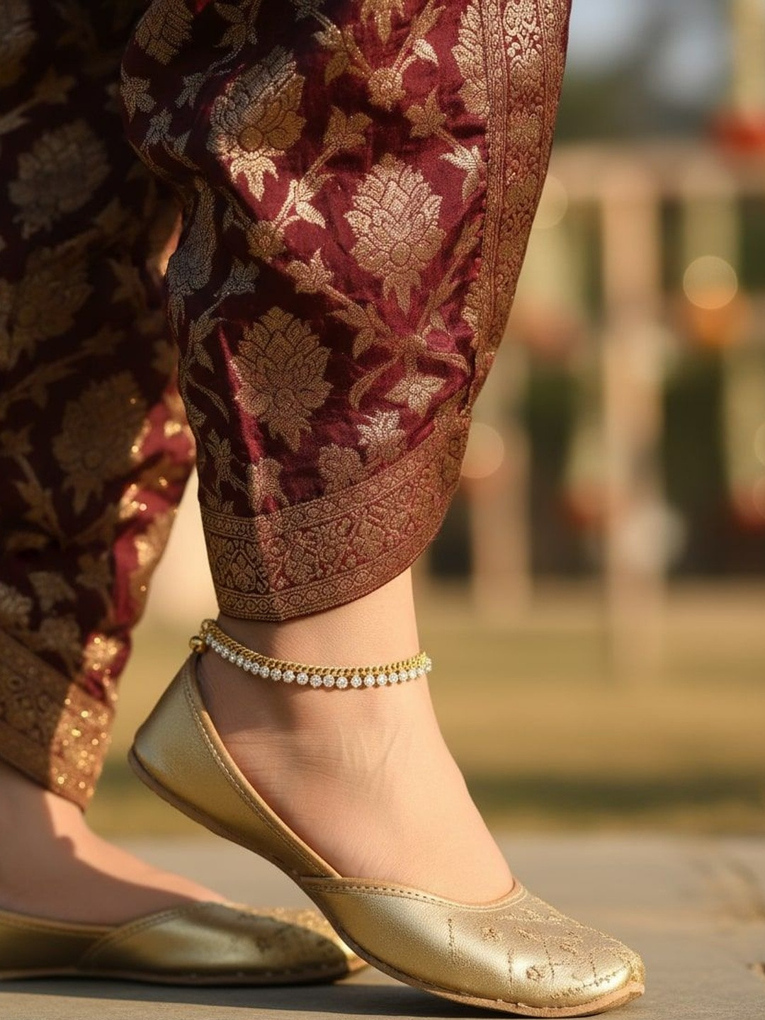 FIROZA Gold-Plated Crystals Studded Anklet