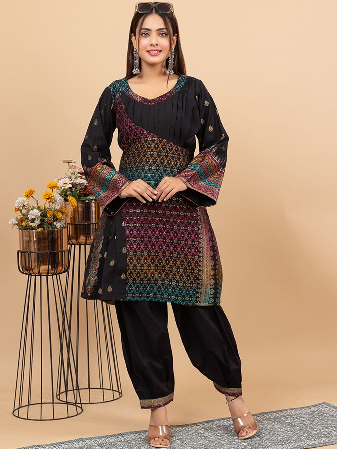 KIDAR Printed V-Neck Romantic Florals Tunic & Trousers