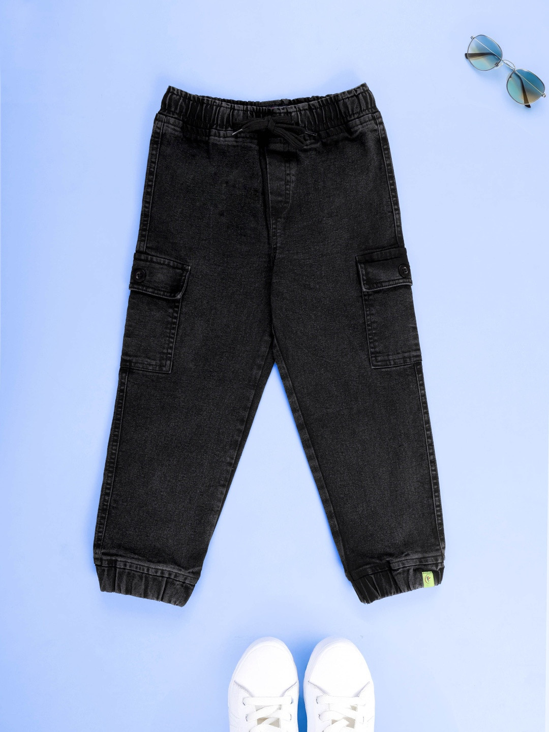 KiddoPanti Boys Solid Relaxed Fit Mid-Rise Light Fade Cargo Jogger Stretchable Jeans