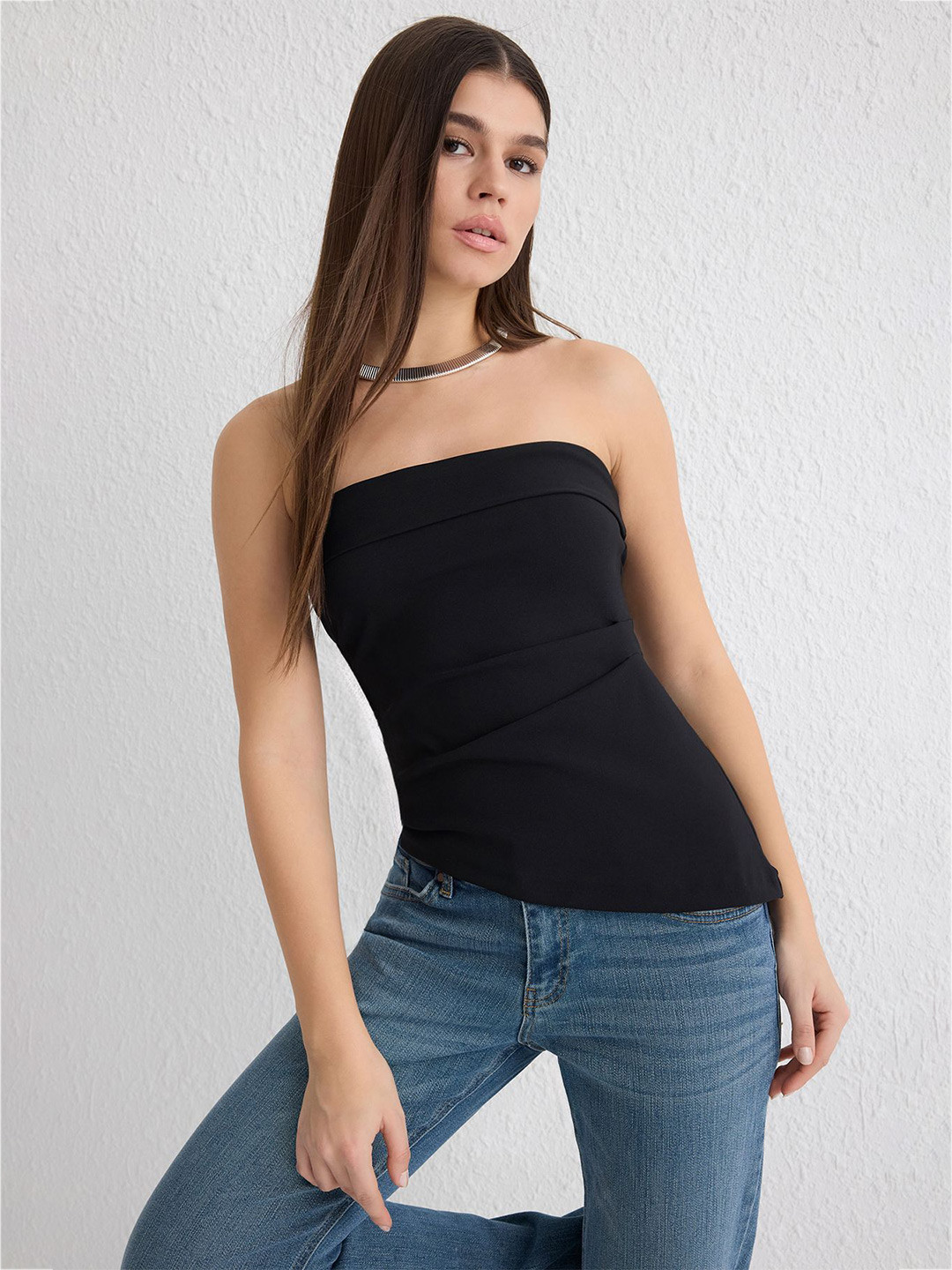 Trendyol Women Strapless Gathered or Pleated Tube Top