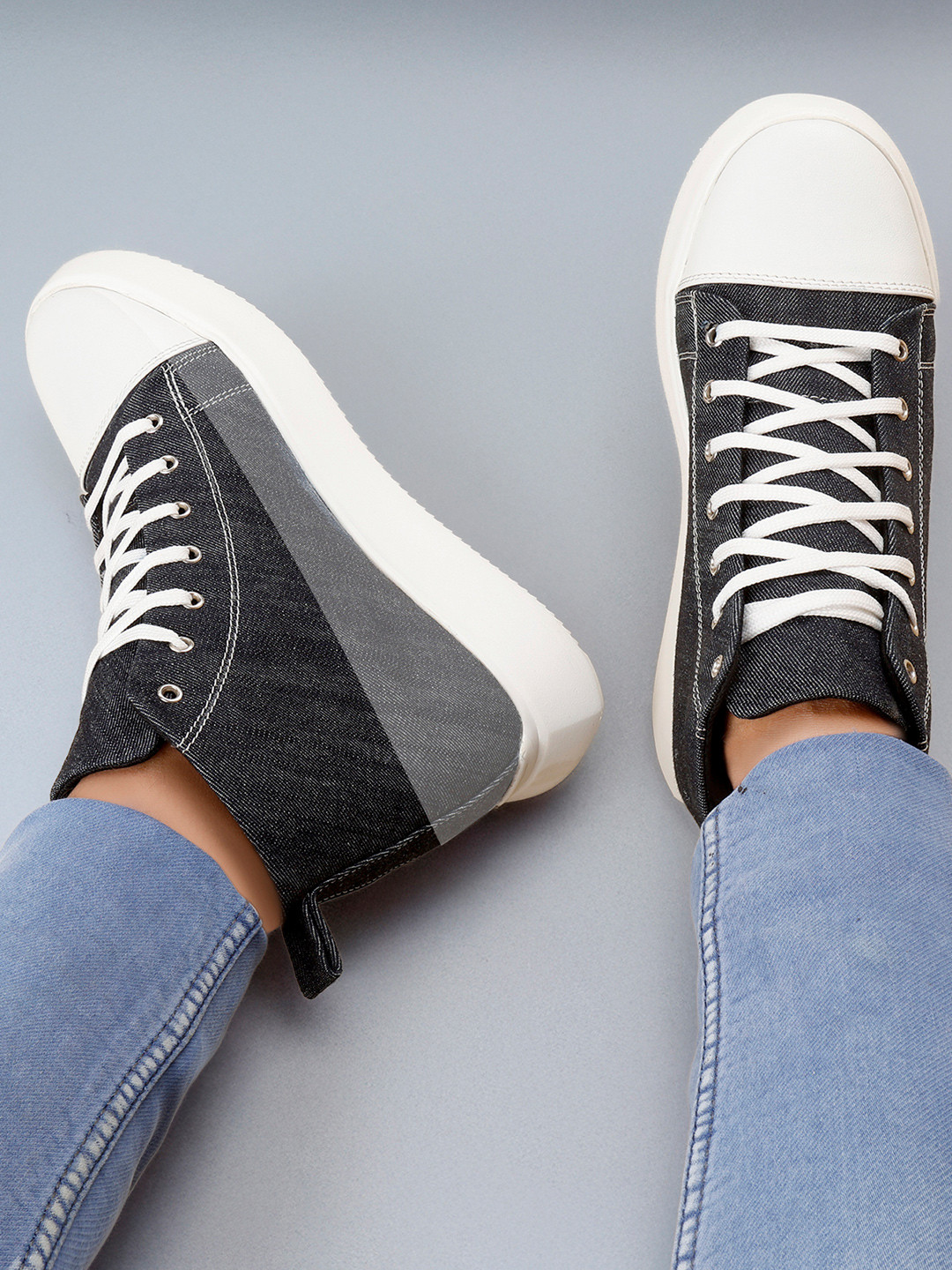 Bxxy Men Hidden Elevator Height Increasing Mid-Top Lac-Up Sneakers