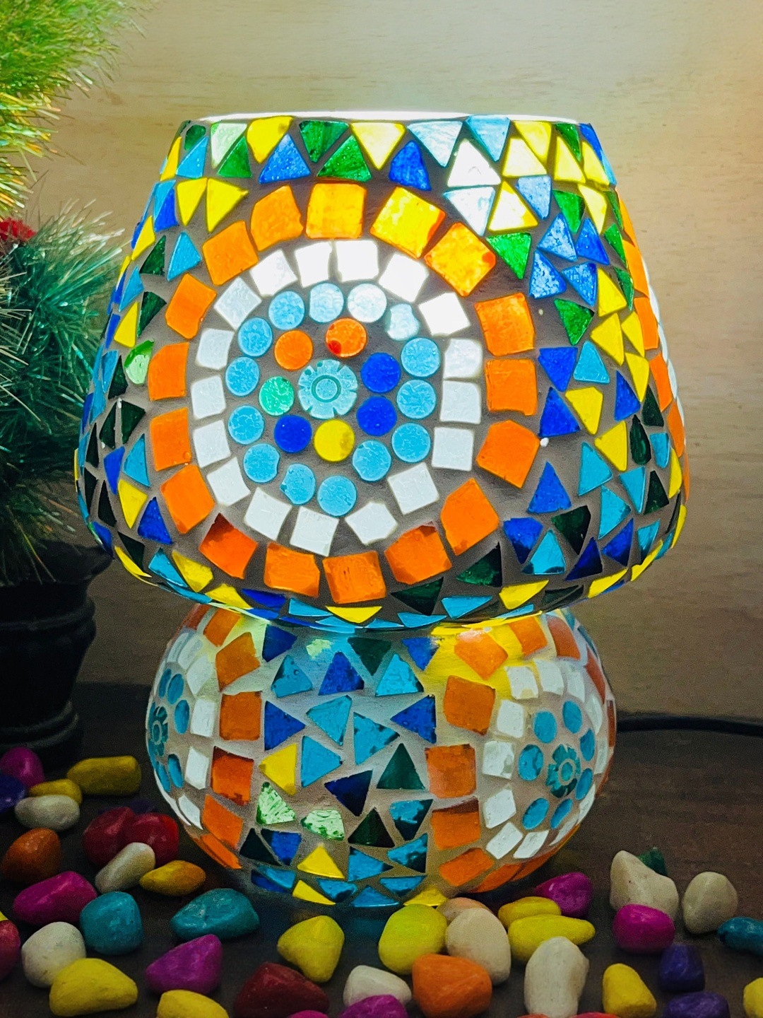 DIWAM HANDICRAFTS Orange & Green Glass Textured Abstract Shaped Table Lamp
