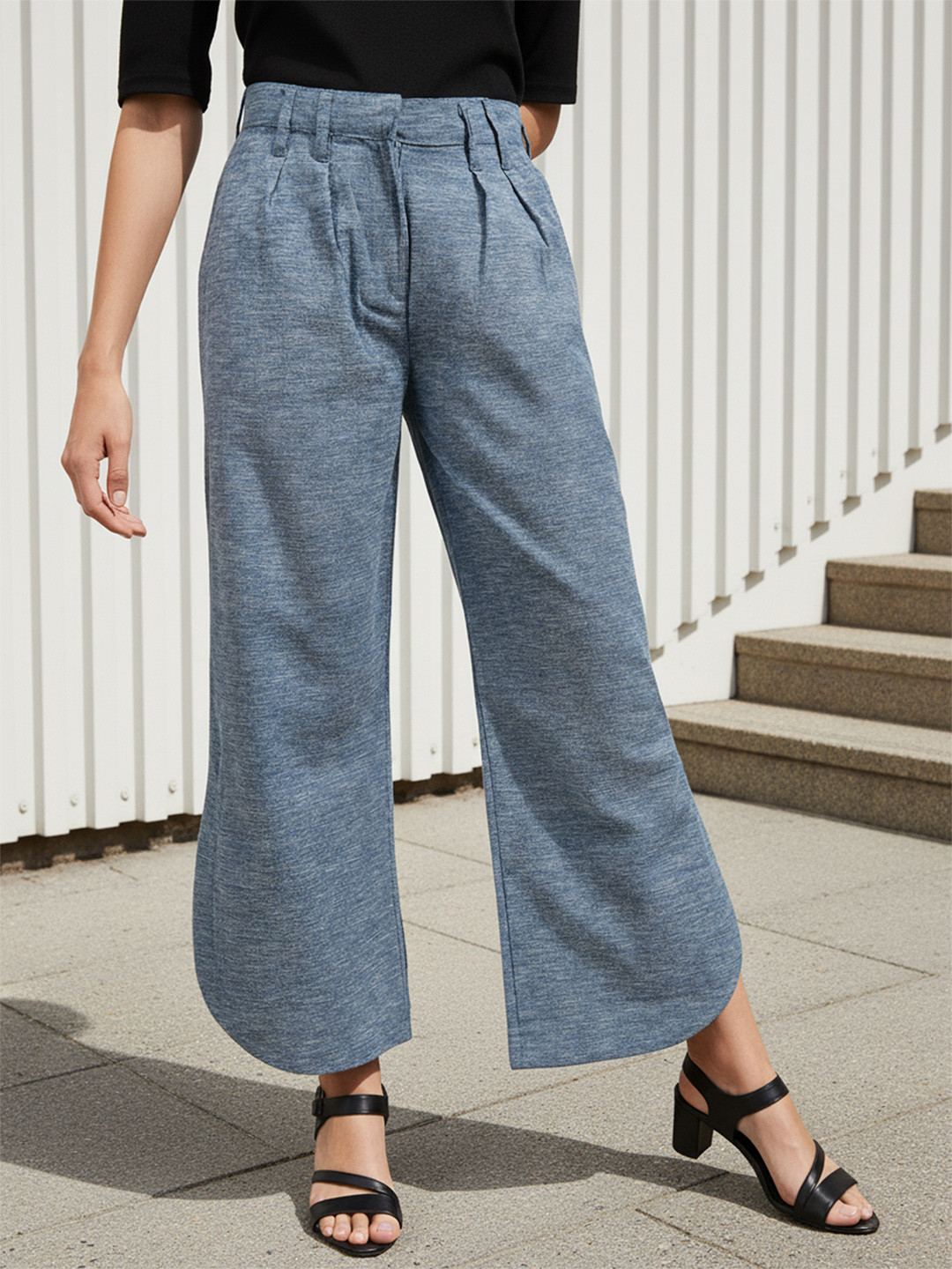 Freehand by The Indian Garage Co Women Mid-Rise Flared Pleated Cropped Parallel Trousers