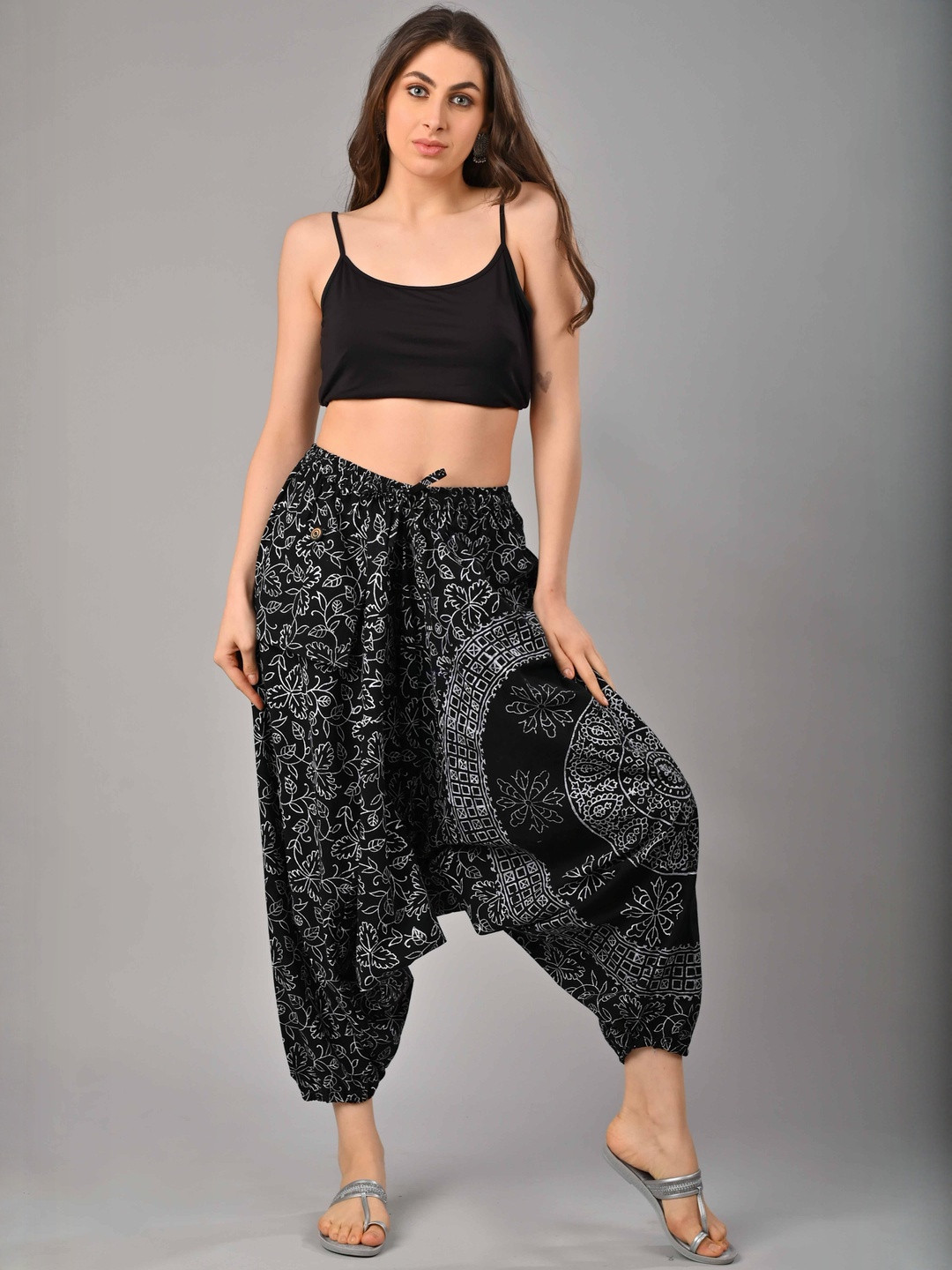 Negen Women Loose Fit Ethnic Motifs Printed Pure Cotton Mid-Rise Harem Pants