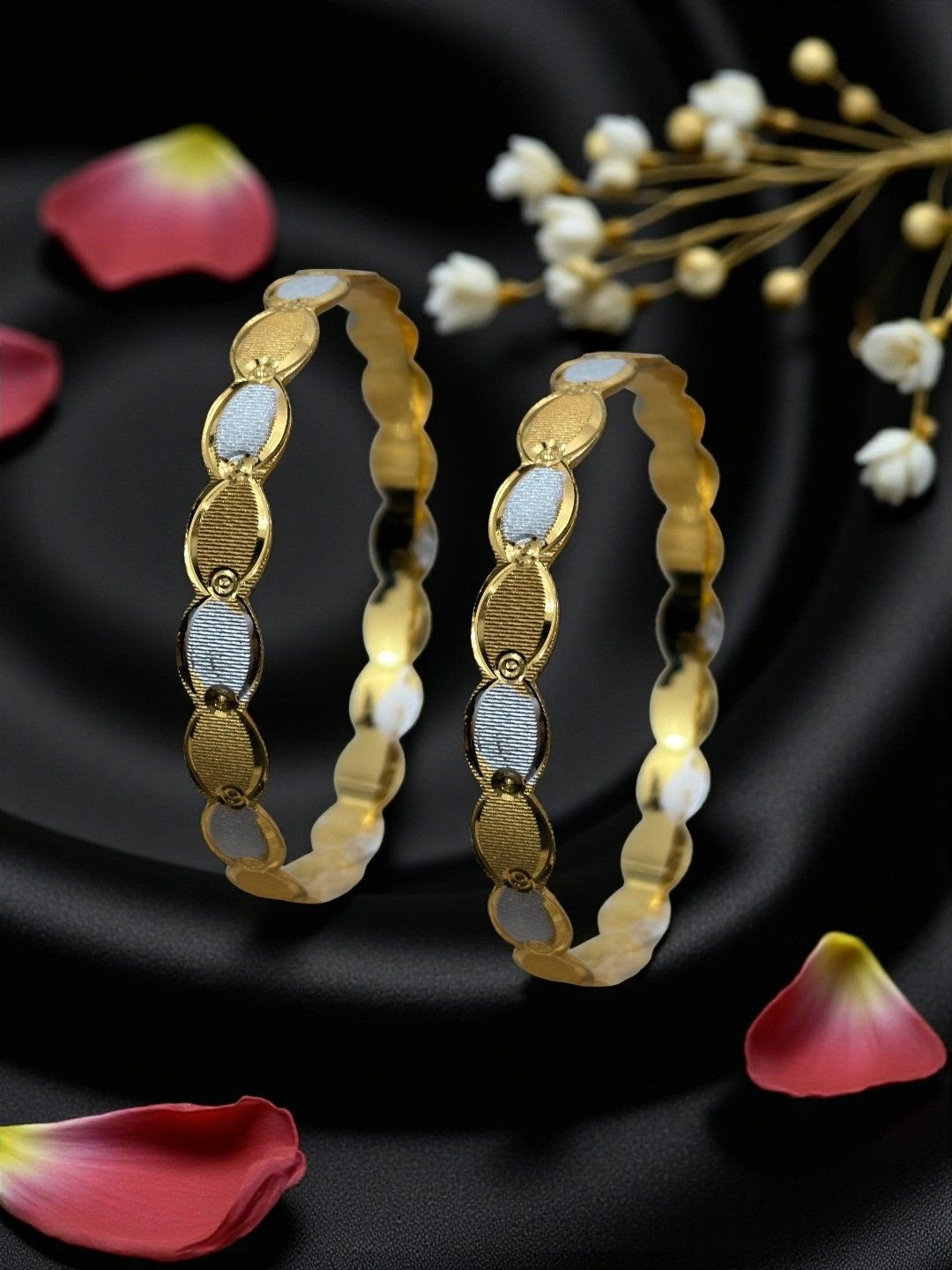 AccessHer Set Of 2 Oval Pattern Kada Bangles