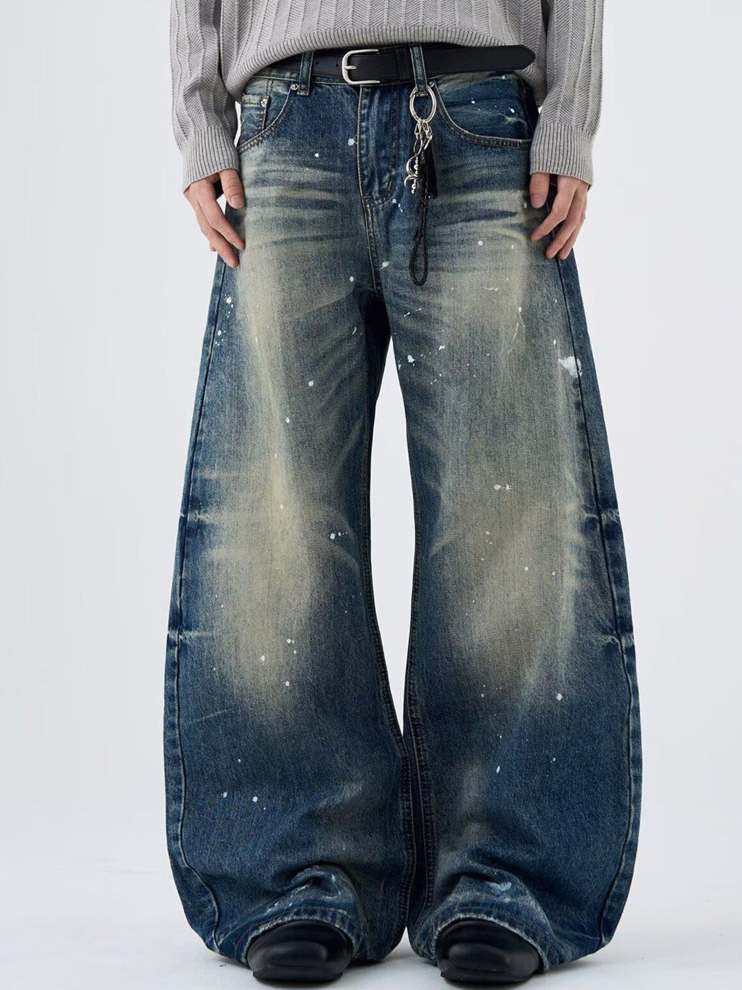 StyleCast Men Baggy Low-Rise Paint Splatter Heavy Fade Cotton Balloon Jeans