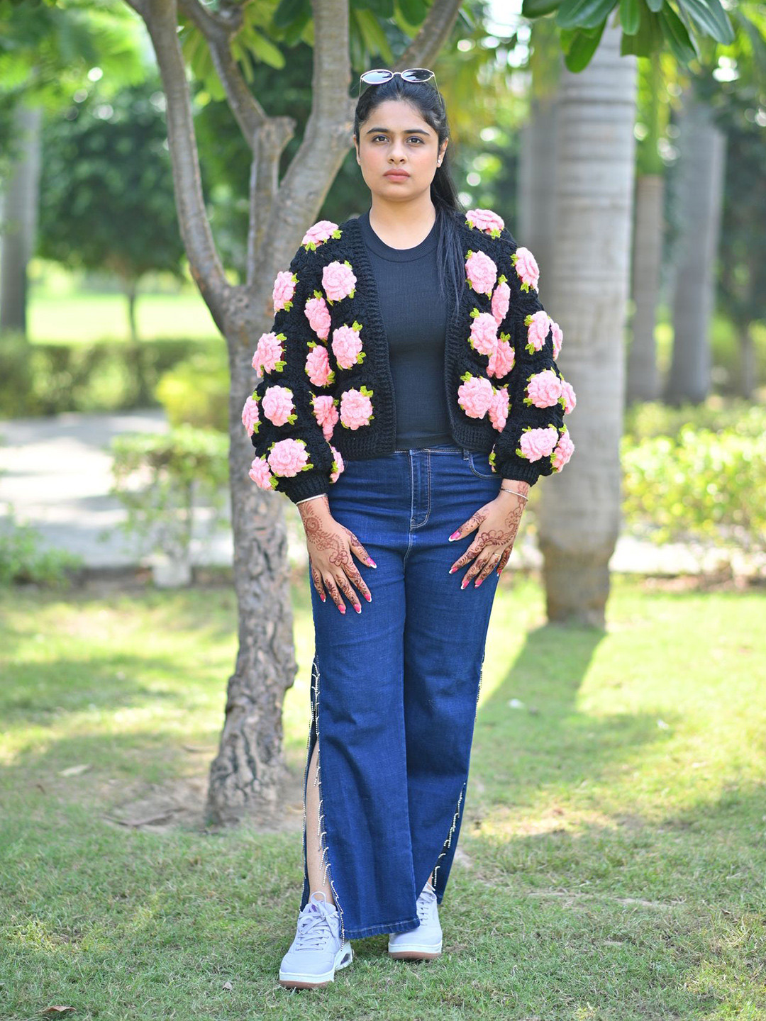 WINDROP SOLUTIONS Women Floral V-Neck Sweater with Applique Detail