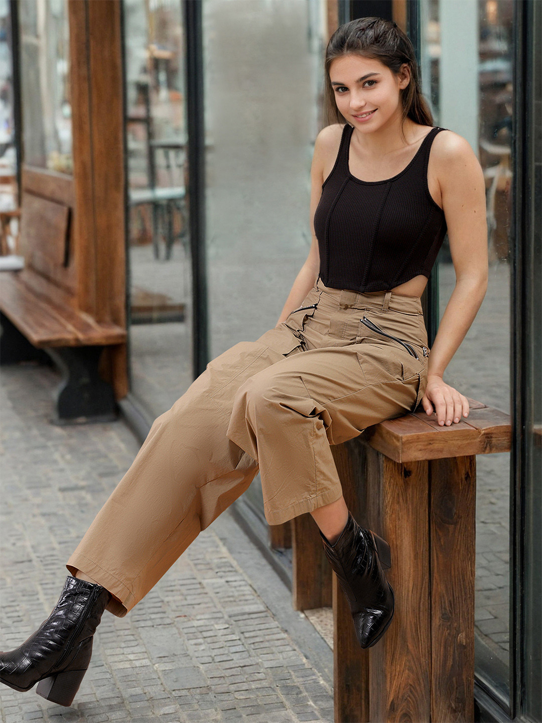 Freehand by The Indian Garage Co Women Scoop Neck Corset Crop Top