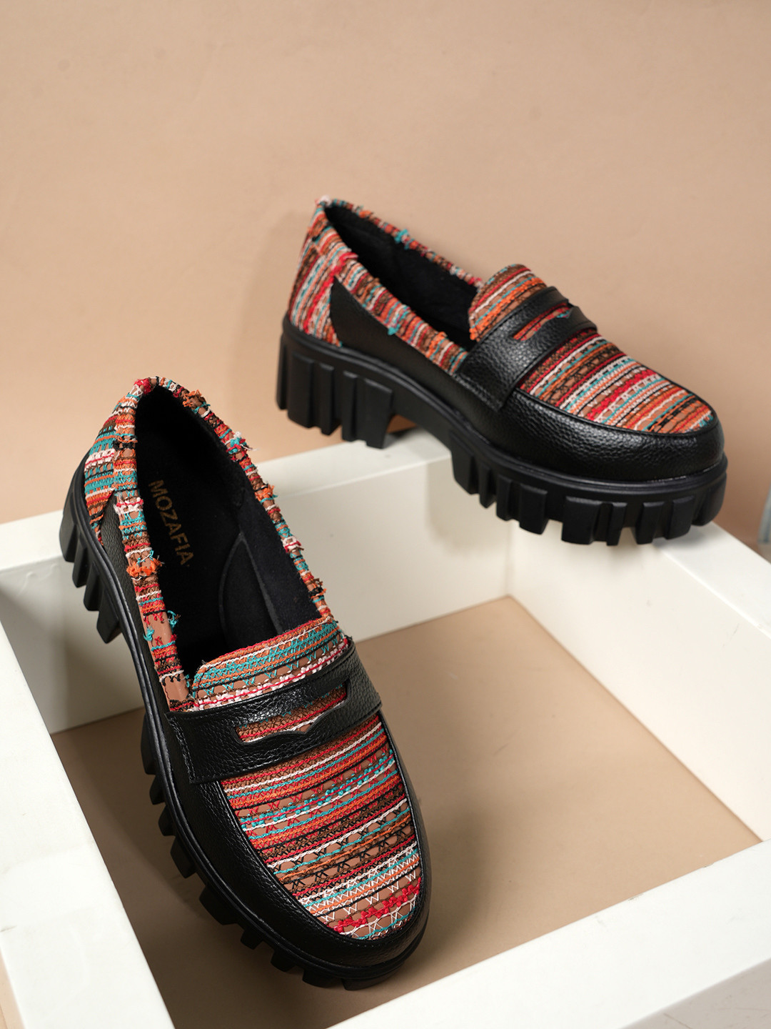 MOZAFIA Women Printed Round Toe Closed Back Flatform Sandals