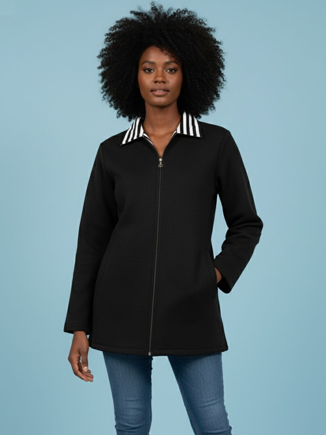 Qurvii Stand Collar Open Front Longline Woven Jacket With Printed Detailing