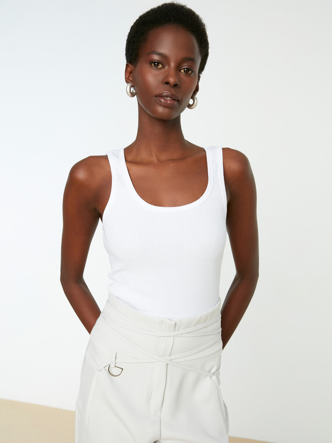 Trendyol Ribbed Scoop Neck Sleeveless Tank Top