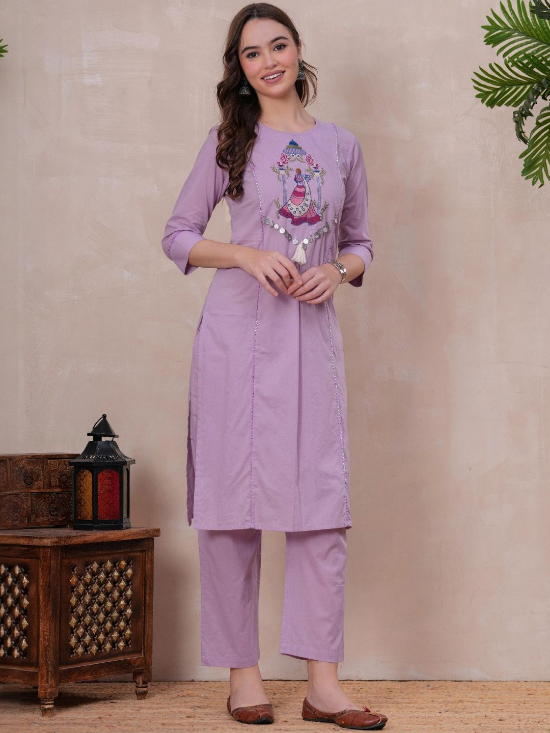 OH MI DIOS Ethnic Motifs Embroidered Thread Work Pure Cotton Straight Kurta with Trousers