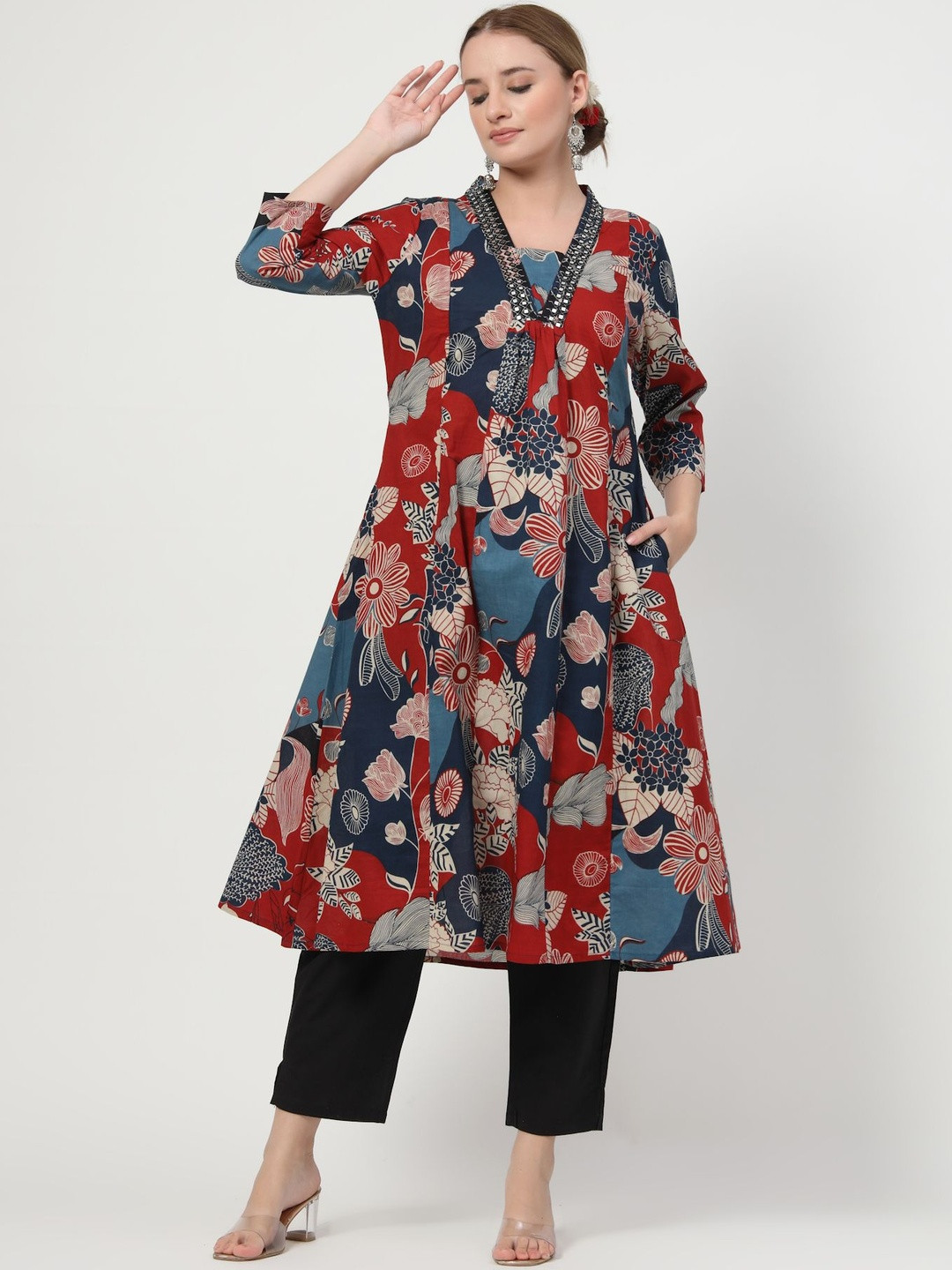 House Of Zelena Floral Printed Regular Mirror WorkA-Line Maternity Kurta With Trousers