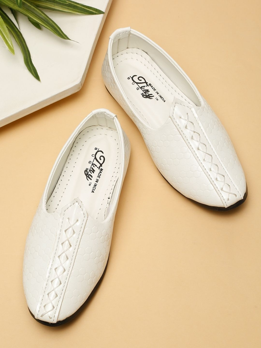 Tiny Bugs Boys Textured Slip-On Round Toe Mojaris