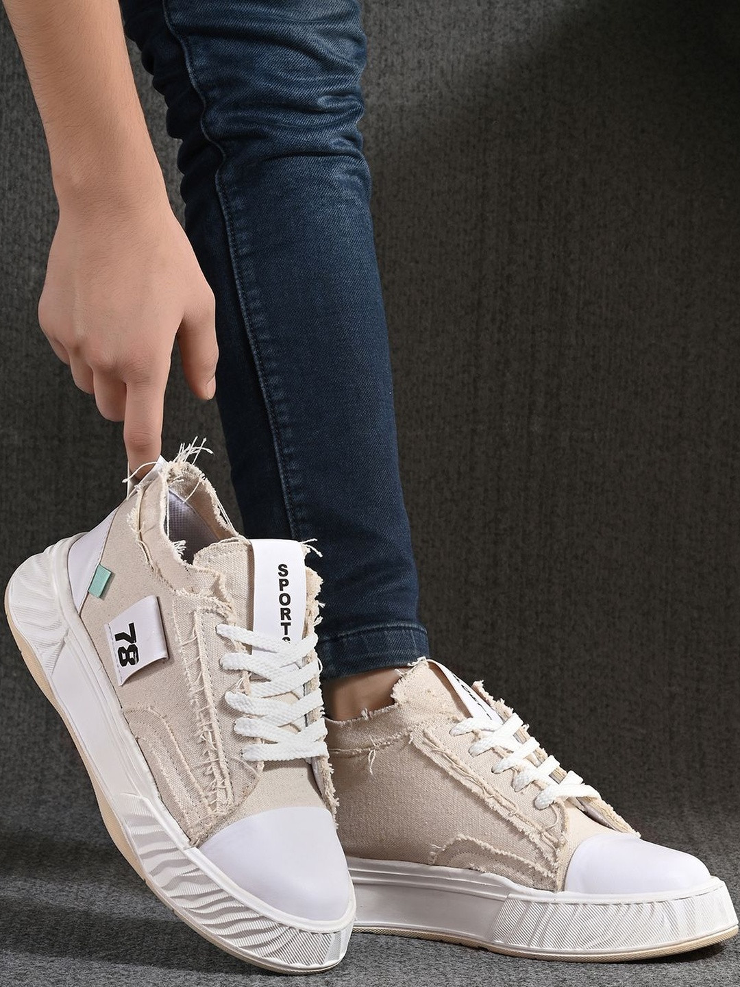 HERE&NOW Men Lightweight Frayed Textile Sneakers