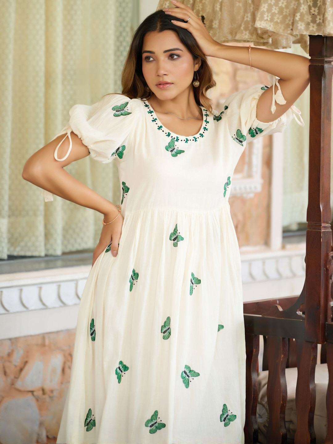 Vbuyz Women White And Green Cotton Butterfly Printed A-Line Dress