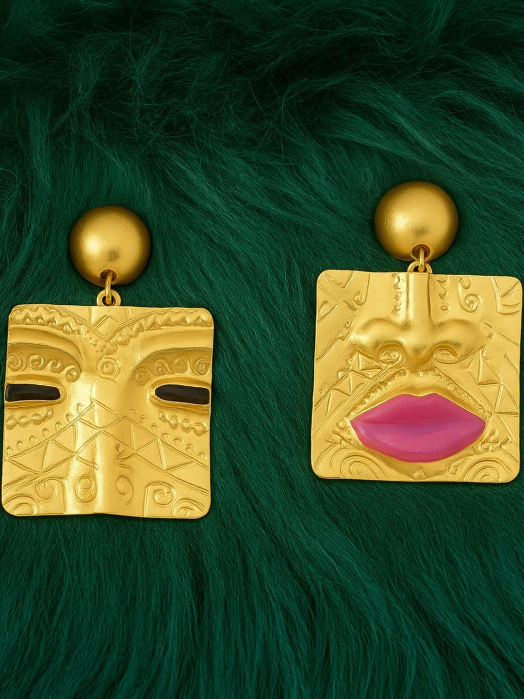 Nui Square Shaped Mismatch Drop Earrings