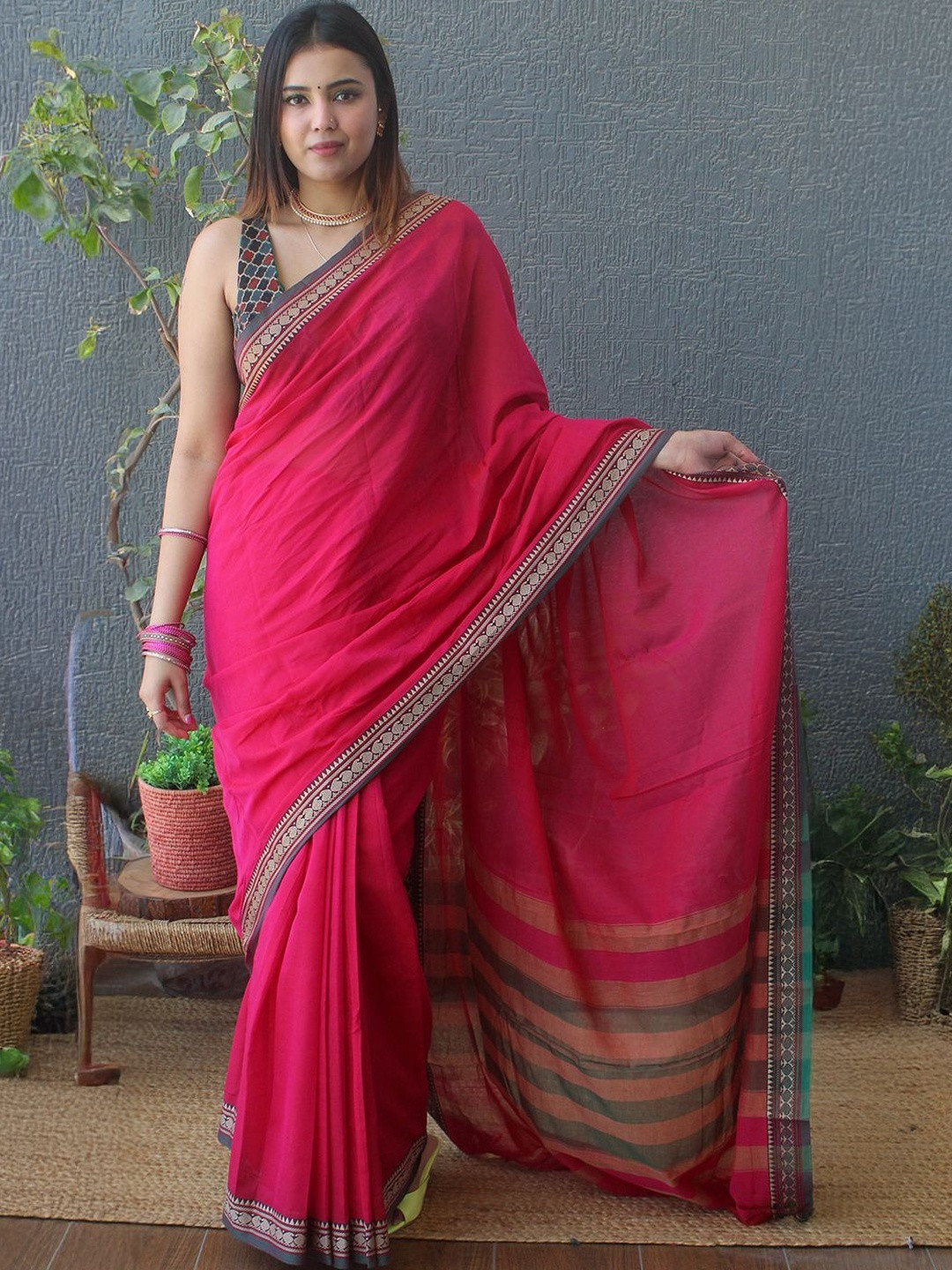 Weaves of Tradition Mercerized Cotton Narayan Peth Saree With Blouse Piece
