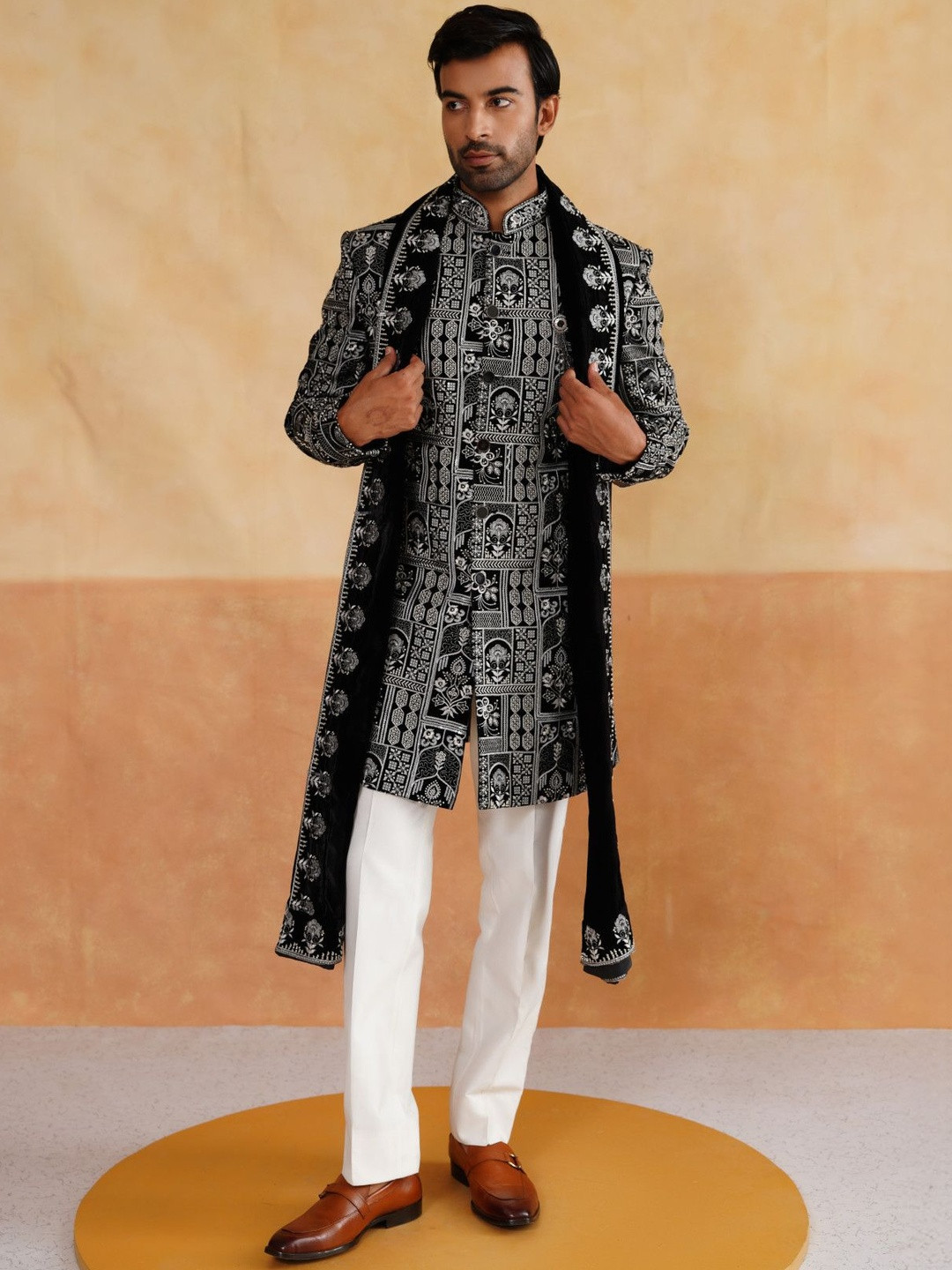 Denis Parkar Men Embroidered Velvet Mandarin Collar Sherwani Set With Stole