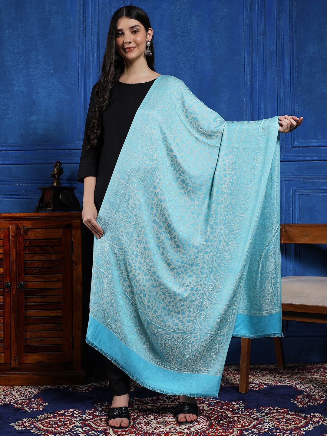 HANDICRAFT PALACE Paisley Woven Design Frayed Boarder Woollen Stole