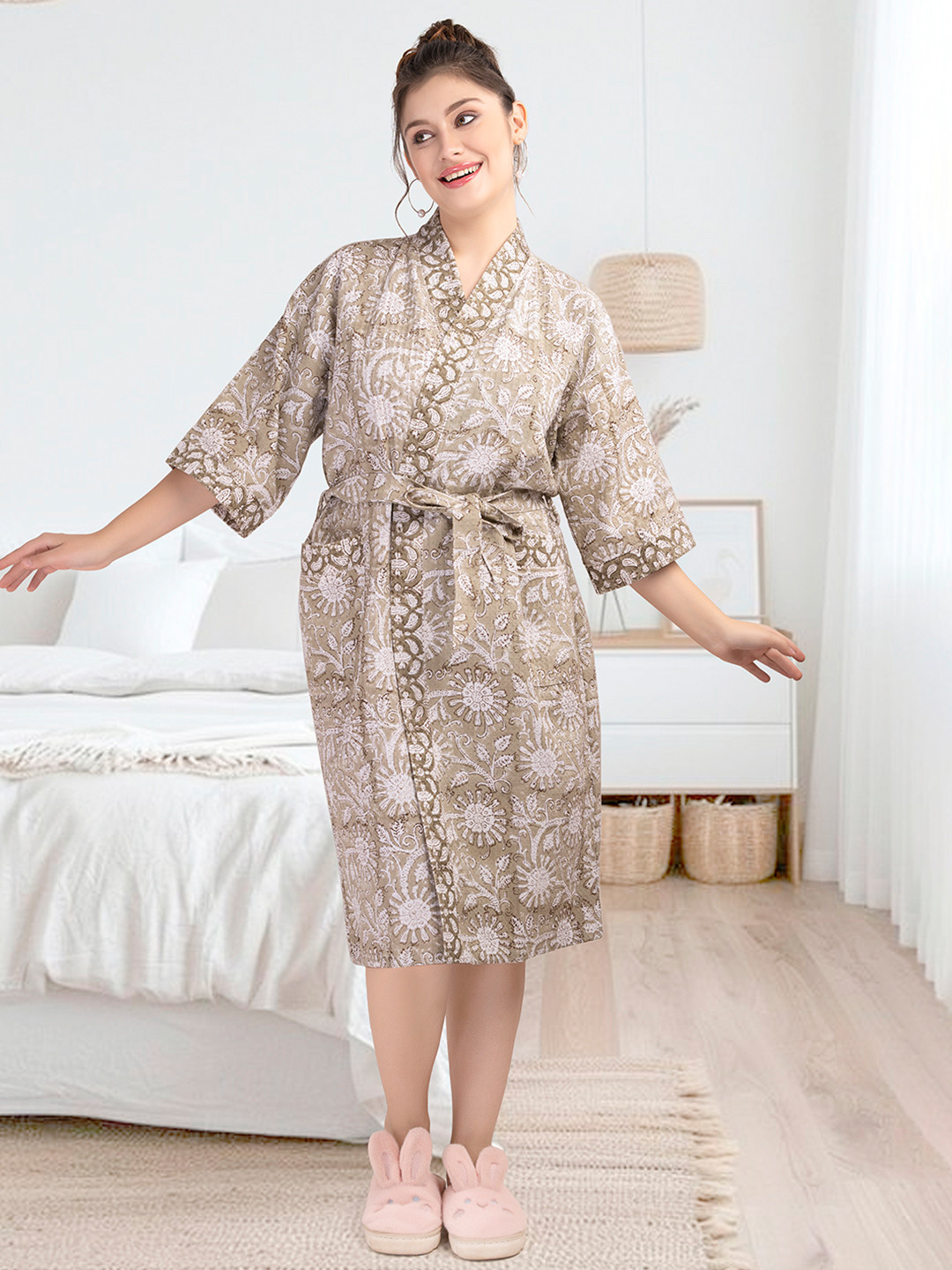 LacyLook Block Printed, 2.0 White Floral Cotton Drawstring Knee Length Bath Robe