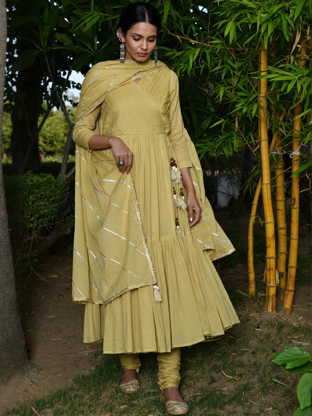 Omaana Jaipure Women Tiered Pure Cotton Kurta with Churidar & With Dupatta