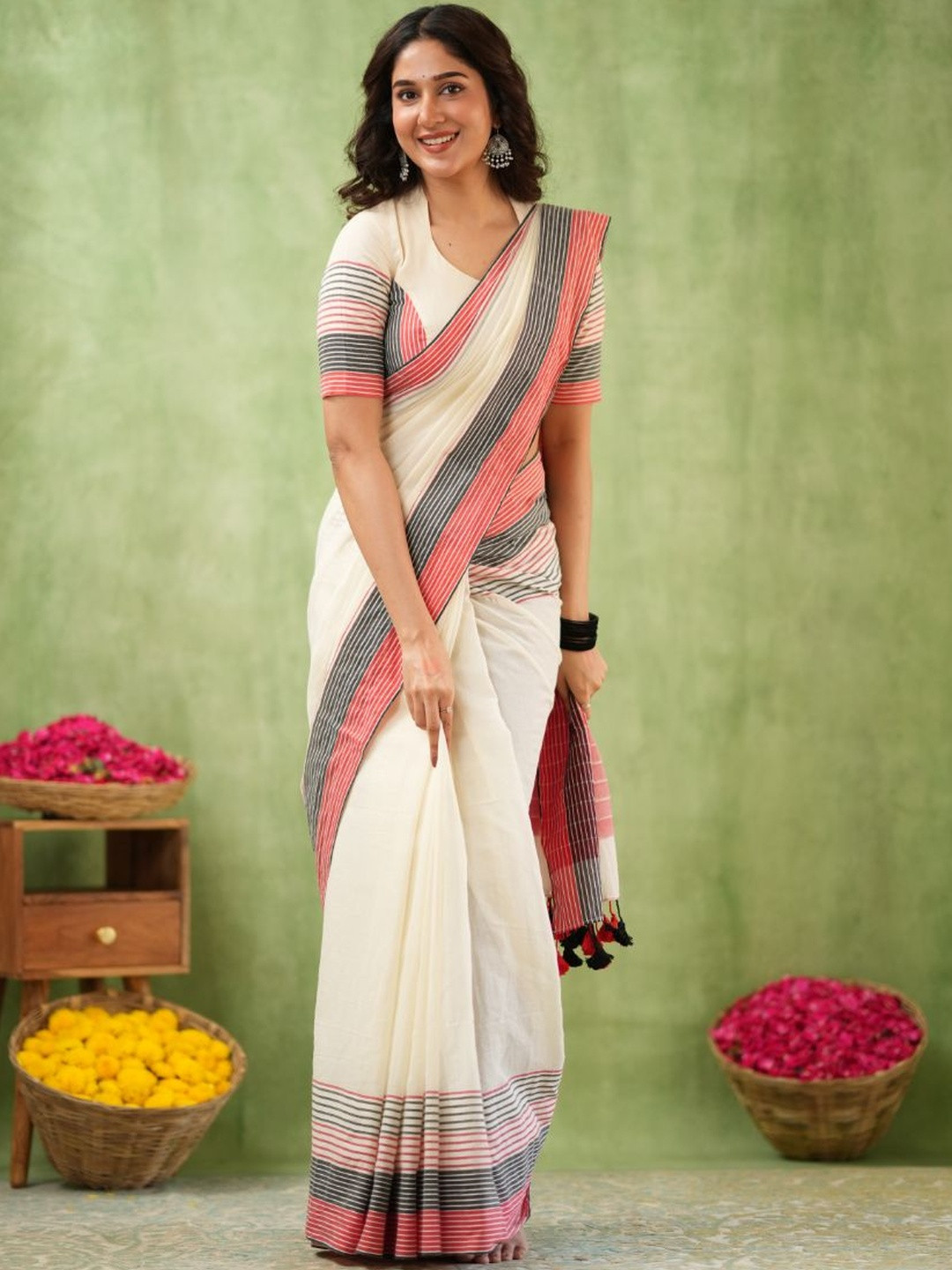 Sutisancha Sootrali Striped Saree with Blouse Piece