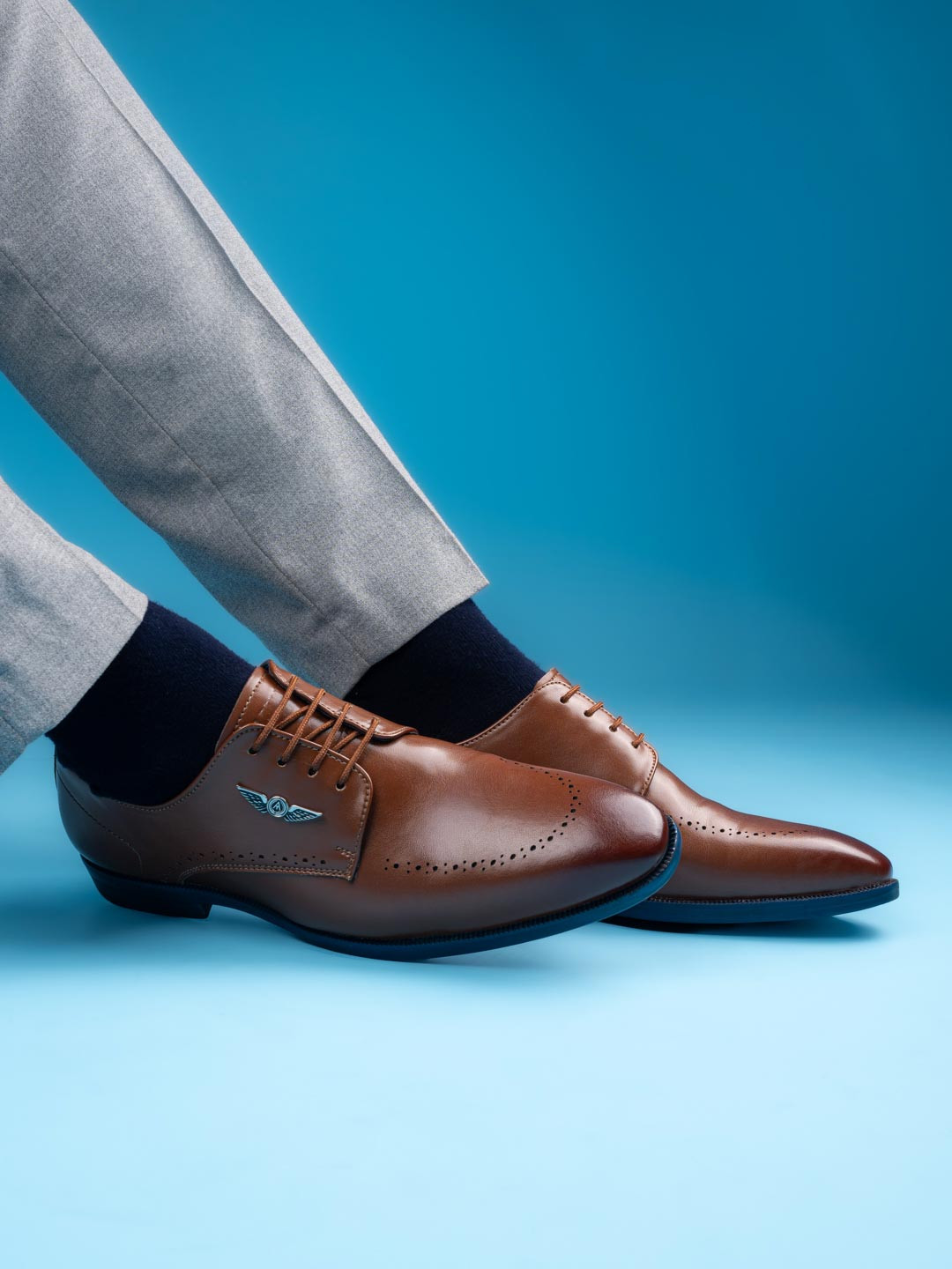 Alberto Torresi Men Hungary Series 607 Branded Round-Toe Formal Derbys