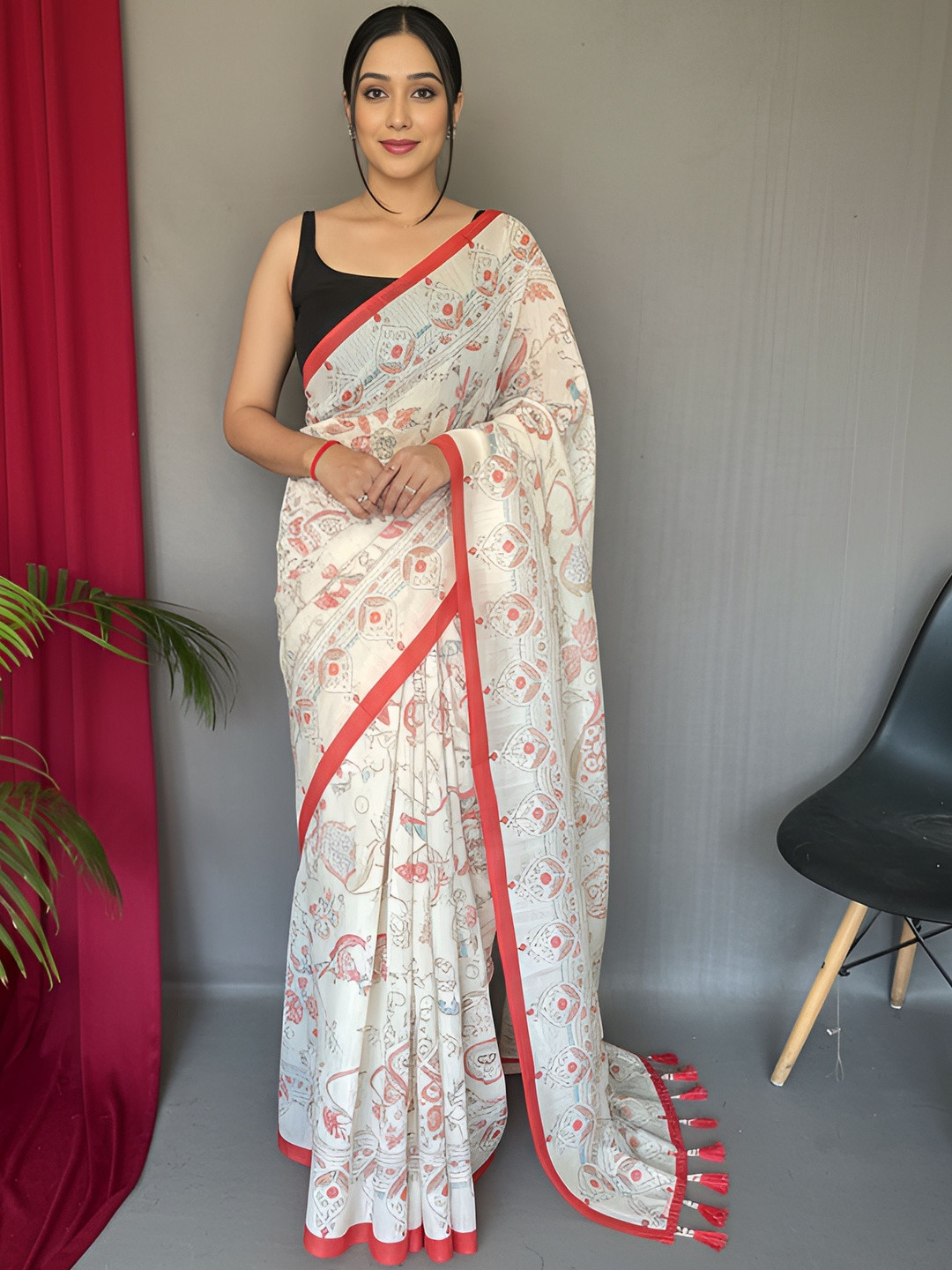 Tasarika Batik Ethnic Motifs Printed Solid  Border Saree