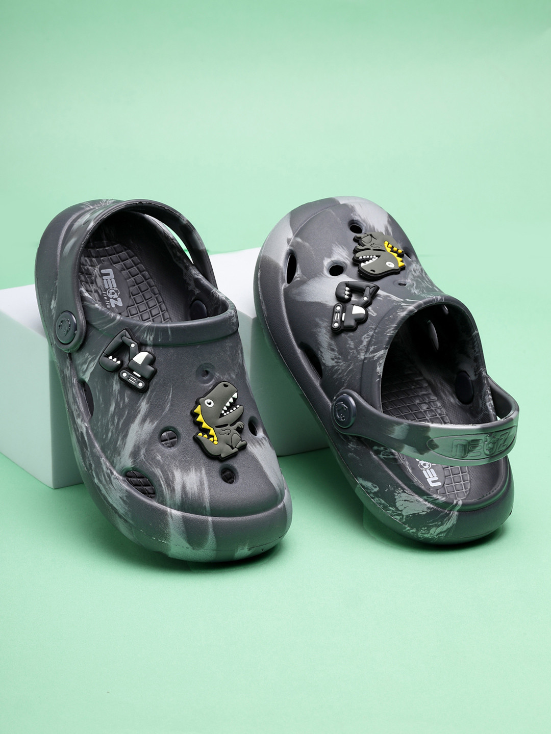 NEOZ Kids Printed Clogs