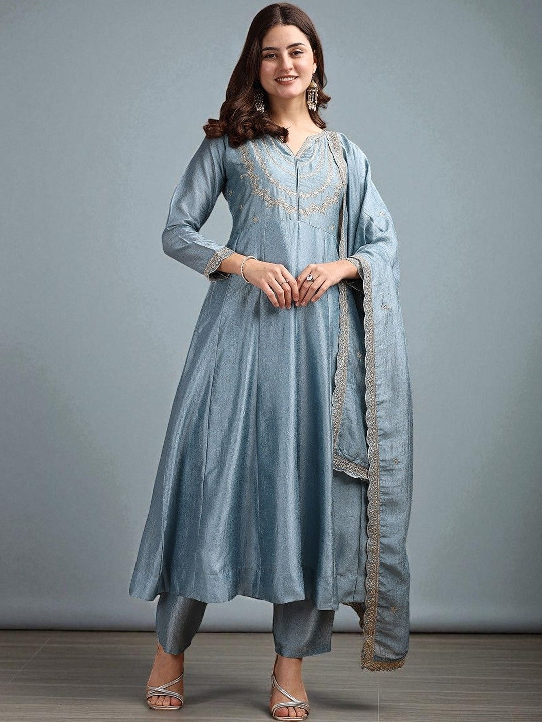 Omicron Fab Women Ethnic Motifs Embroidered Panelled Kurta with Trousers & With Dupatta