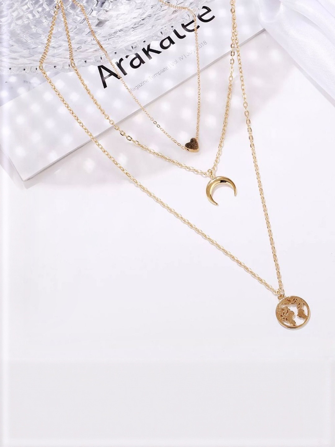 Zaphariq Gold-Plated Three Layered Earth Moon Heart Minimal Chain