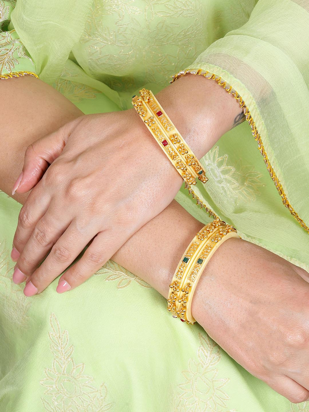 FIROZA Set of 4 Gold-Plated Stones Studded & Beaded Vasundhara Valli Bangles