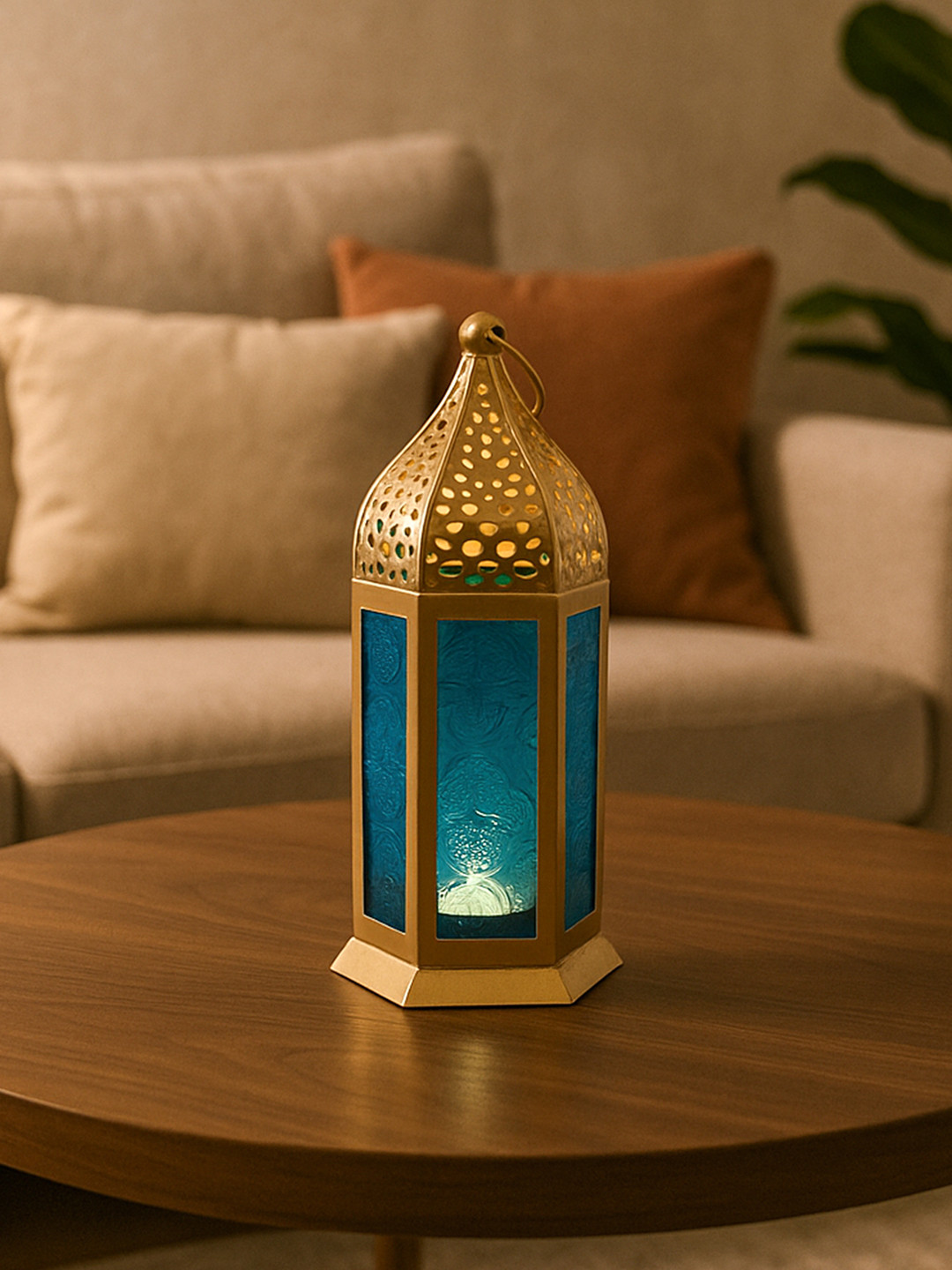 MARKET99 VON CASA Gold-Toned & Blue Metal Glass Lantern Shaped Candle Holder