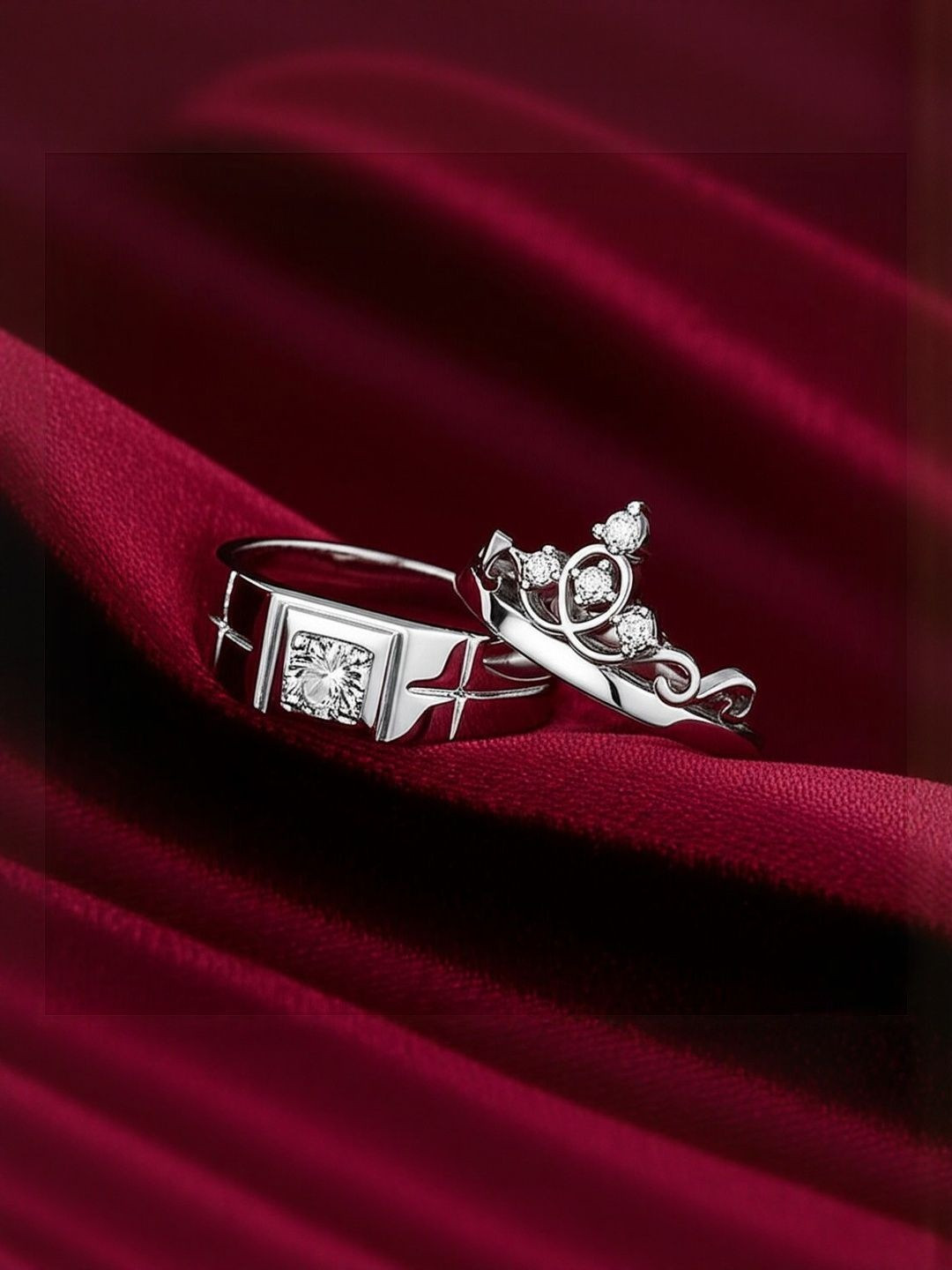 DressBerry Unisex Set Of 2 Silver-Plated Cubic Zirconia-Studded Crown Couple Rings