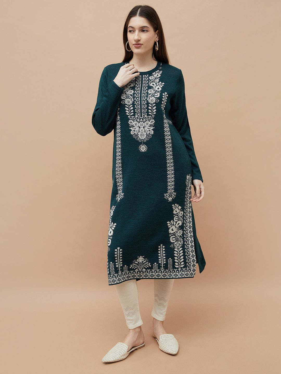 Melange by Lifestyle Women Embroidered Thread Work Winter Straight Kurta